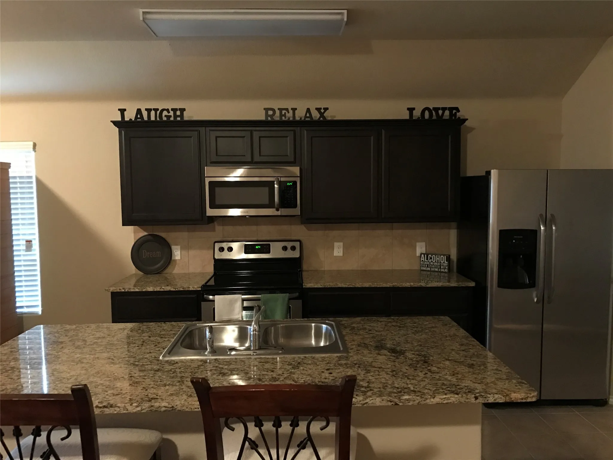 Single Family Residence For Rent in Parker County , 145 Bridlewood Street, Azle, Texas 76020, 4 Bedroom, 2 Bathroom, 2 Garage spaces, 1,832 Sqft, built in 2015, mls#21399372, Real Estate Agent in Azle, Homes For Rent in Parker county, Homes For Rent in Azle, Realtor in Azle Texas, Real Estate Brokerage Independent Realty Texas, Luminita Cordes Realtor