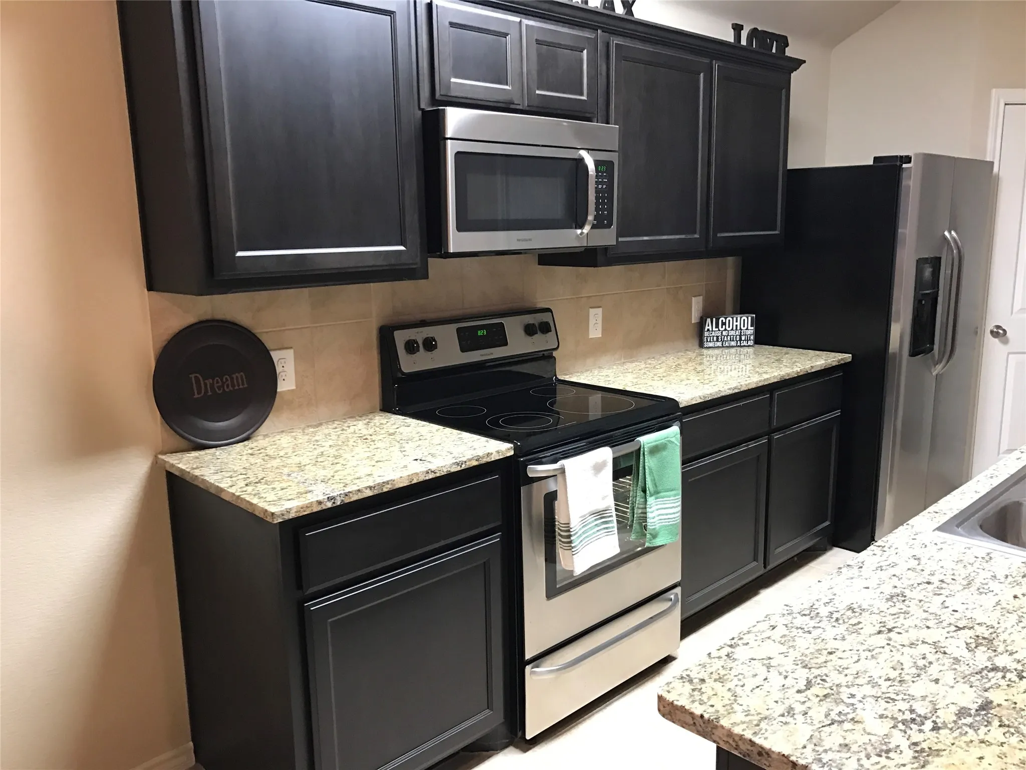 Single Family Residence For Rent in Parker County , 145 Bridlewood Street, Azle, Texas 76020, 4 Bedroom, 2 Bathroom, 2 Garage spaces, 1,832 Sqft, built in 2015, mls#21399372, Real Estate Agent in Azle, Homes For Rent in Parker county, Homes For Rent in Azle, Realtor in Azle Texas, Real Estate Brokerage Independent Realty Texas, Luminita Cordes Realtor