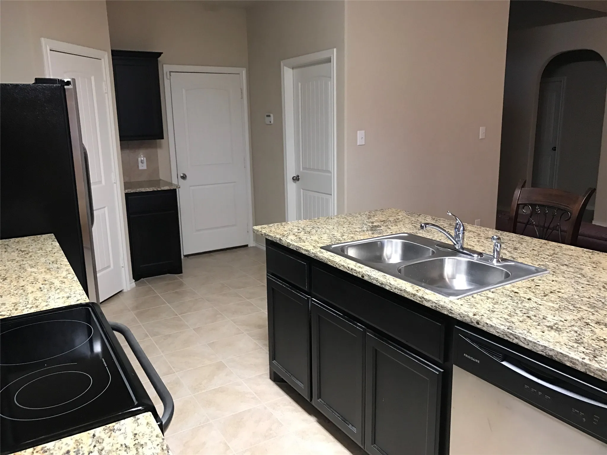 Single Family Residence For Rent in Parker County , 145 Bridlewood Street, Azle, Texas 76020, 4 Bedroom, 2 Bathroom, 2 Garage spaces, 1,832 Sqft, built in 2015, mls#21399372, Real Estate Agent in Azle, Homes For Rent in Parker county, Homes For Rent in Azle, Realtor in Azle Texas, Real Estate Brokerage Independent Realty Texas, Luminita Cordes Realtor