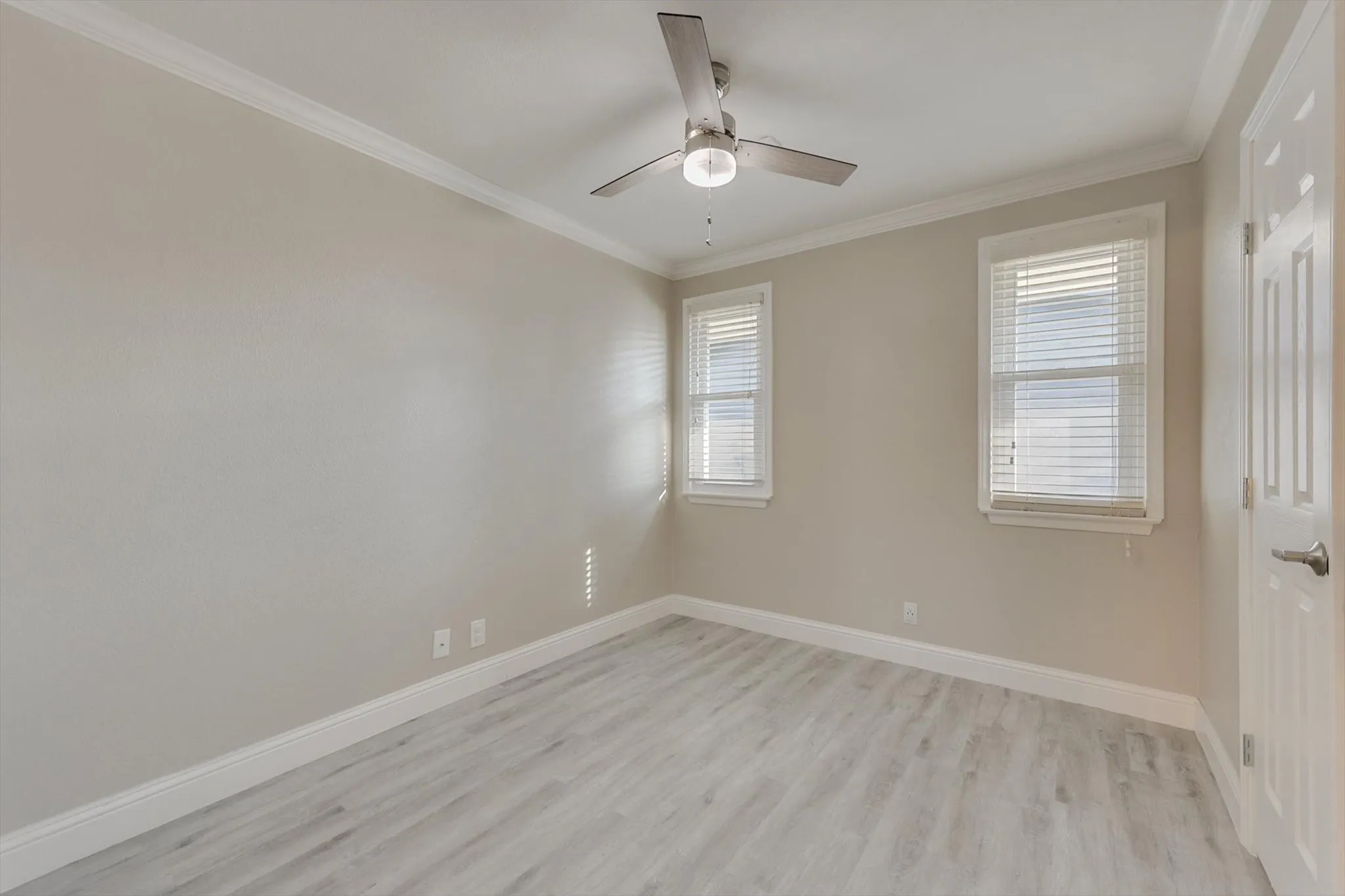 Single Family Residence For Rent in Dallas County , 2009 Exeter Drive, Irving, Texas 75062, 4 Bedroom, 2 Bathroom, 2 Garage spaces, 1,358 Sqft, built in 1960, mls#21399384, Real Estate Agent in Irving, Homes For Rent in Dallas county, Homes For Rent in Irving, Realtor in Irving Texas, Real Estate Brokerage Independent Realty Texas, Luminita Cordes Realtor