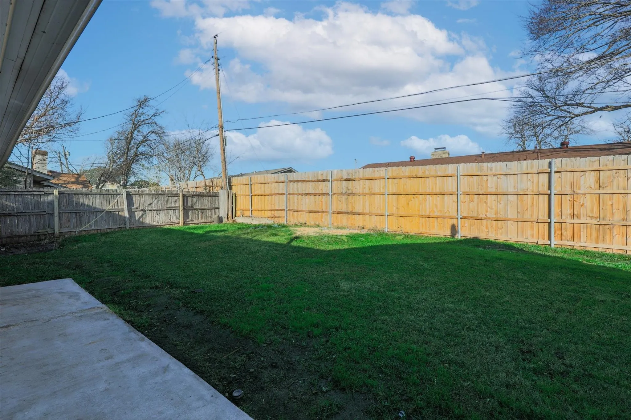 Single Family Residence For Rent in Dallas County , 2009 Exeter Drive, Irving, Texas 75062, 4 Bedroom, 2 Bathroom, 2 Garage spaces, 1,358 Sqft, built in 1960, mls#21399384, Real Estate Agent in Irving, Homes For Rent in Dallas county, Homes For Rent in Irving, Realtor in Irving Texas, Real Estate Brokerage Independent Realty Texas, Luminita Cordes Realtor
