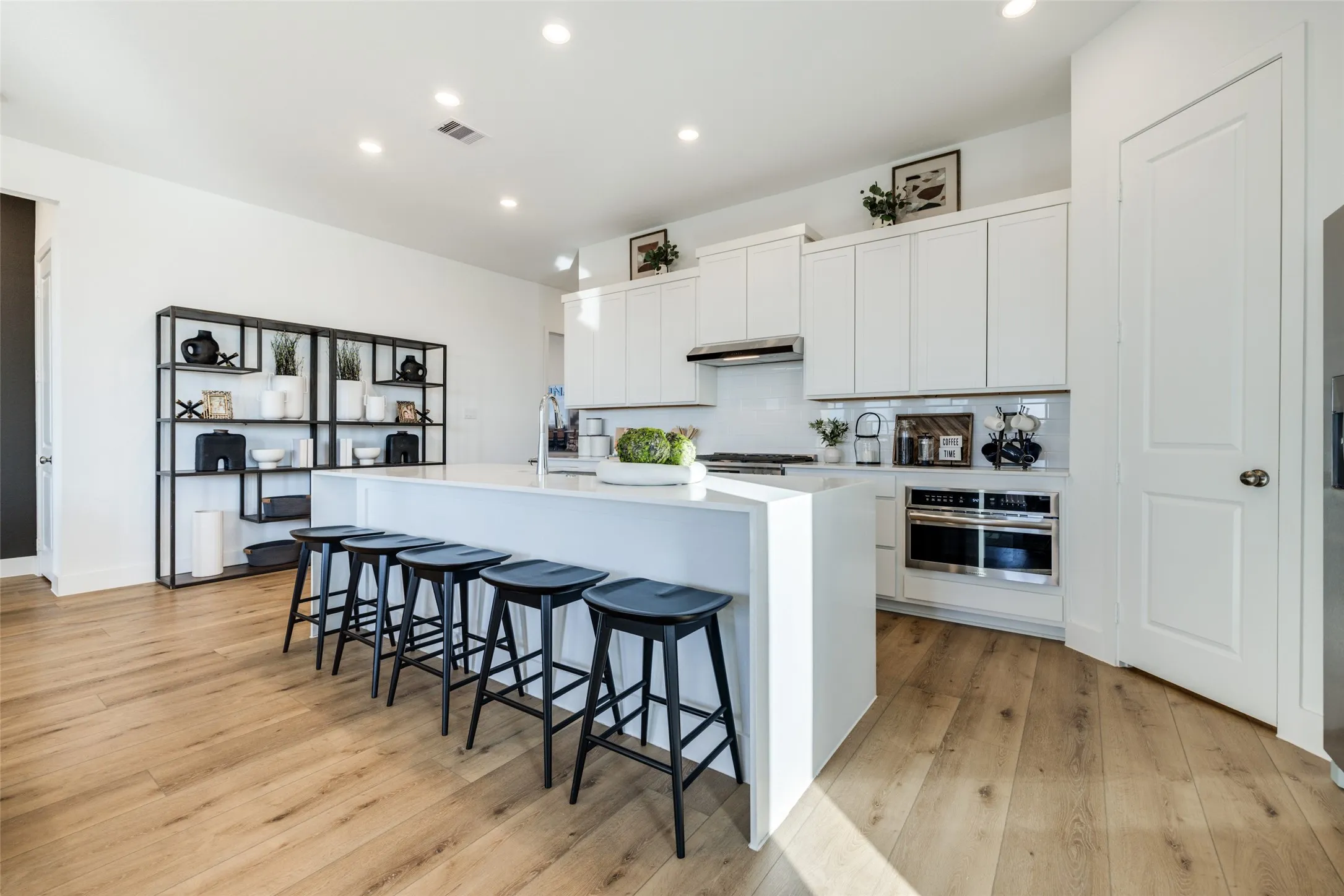 Single Family Residence For Sale in Tarrant County , 9945 Misty Field Road, Fort Worth, Texas 76179, 4 Bedroom, 3 Bathroom, 2 Garage spaces, 2,370 Sqft, built in 2026, mls#21398893, Real Estate Agent in Fort Worth, Homes For Sale in Tarrant county, Homes For Sale in Fort Worth, Realtor in Fort Worth Texas, Real Estate Brokerage Independent Realty Texas, Luminita Cordes Realtor