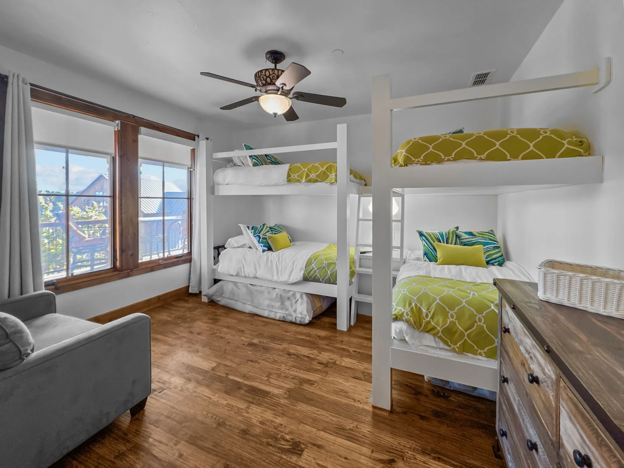 Condominium For Sale in Palo Pinto County , 2504 Century Oak Drive 302, Graford, Texas 76449, 4 Bedroom, 5 Bathroom, 2 Garage spaces, 3,854 Sqft, built in 2008, mls#21397996, Real Estate Agent in Graford, Homes For Sale in Palo Pinto county, Homes For Sale in Graford, Realtor in Graford Texas, Real Estate Brokerage Independent Realty Texas, Luminita Cordes Realtor