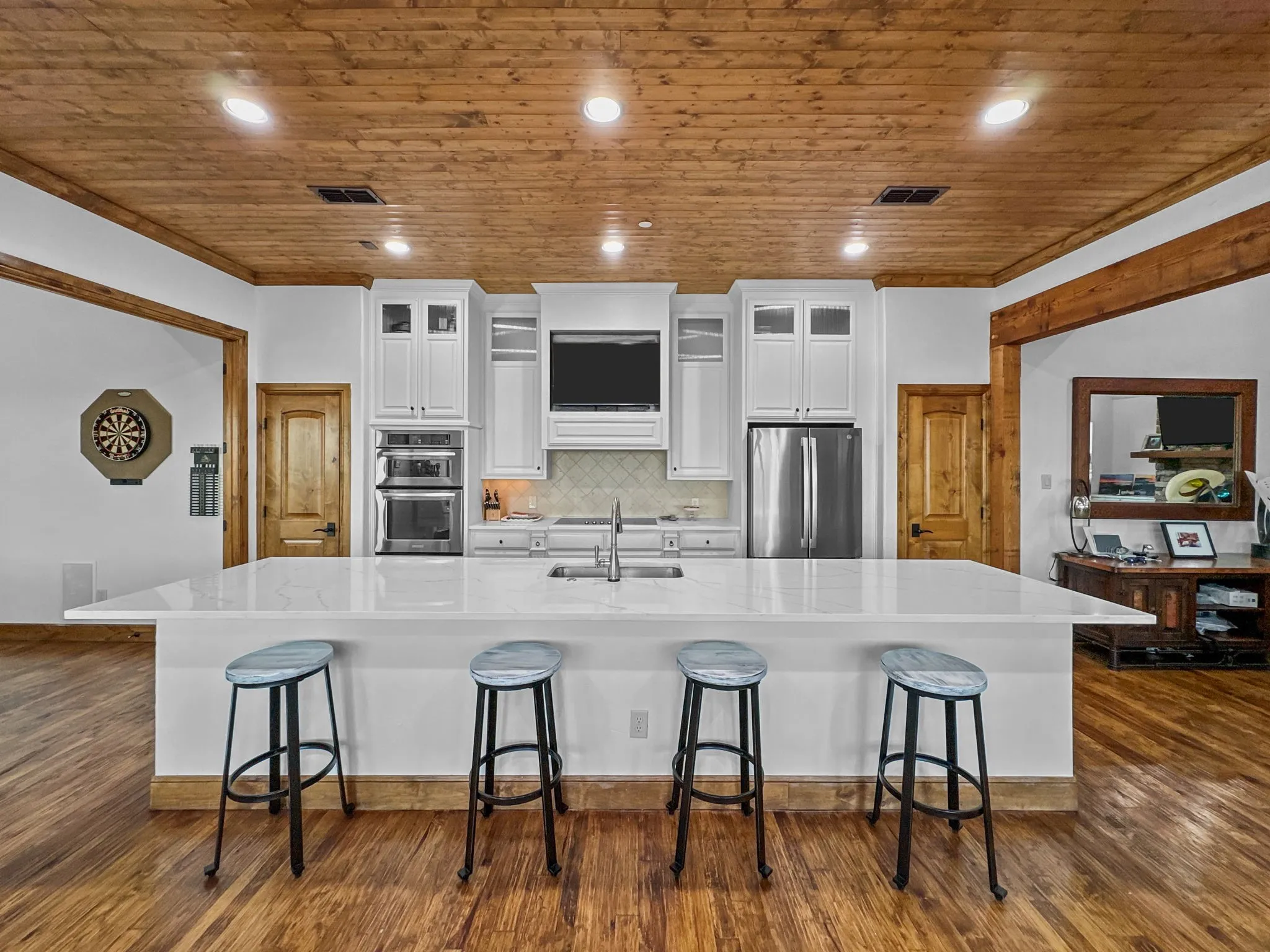 Condominium For Sale in Palo Pinto County , 2504 Century Oak Drive 302, Graford, Texas 76449, 4 Bedroom, 5 Bathroom, 2 Garage spaces, 3,854 Sqft, built in 2008, mls#21397996, Real Estate Agent in Graford, Homes For Sale in Palo Pinto county, Homes For Sale in Graford, Realtor in Graford Texas, Real Estate Brokerage Independent Realty Texas, Luminita Cordes Realtor