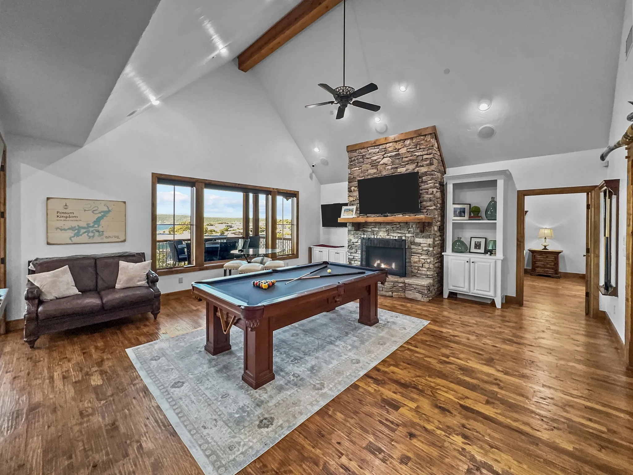 Condominium For Sale in Palo Pinto County , 2504 Century Oak Drive 302, Graford, Texas 76449, 4 Bedroom, 5 Bathroom, 2 Garage spaces, 3,854 Sqft, built in 2008, mls#21397996, Real Estate Agent in Graford, Homes For Sale in Palo Pinto county, Homes For Sale in Graford, Realtor in Graford Texas, Real Estate Brokerage Independent Realty Texas, Luminita Cordes Realtor