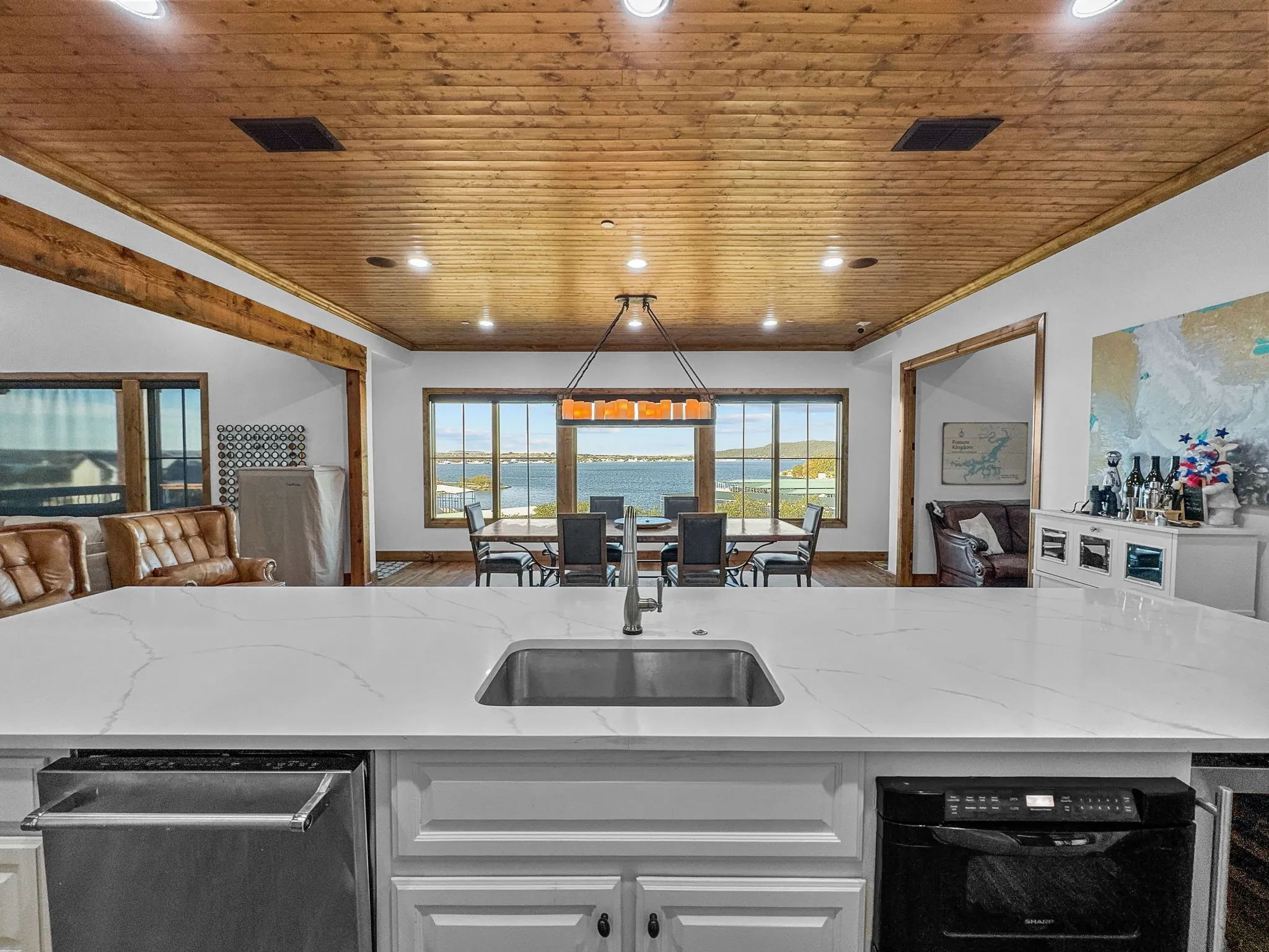 Condominium For Sale in Palo Pinto County , 2504 Century Oak Drive 302, Graford, Texas 76449, 4 Bedroom, 5 Bathroom, 2 Garage spaces, 3,854 Sqft, built in 2008, mls#21397996, Real Estate Agent in Graford, Homes For Sale in Palo Pinto county, Homes For Sale in Graford, Realtor in Graford Texas, Real Estate Brokerage Independent Realty Texas, Luminita Cordes Realtor