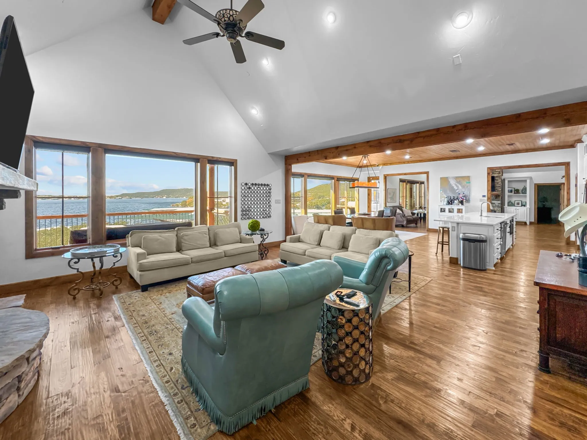 Condominium For Sale in Palo Pinto County , 2504 Century Oak Drive 302, Graford, Texas 76449, 4 Bedroom, 5 Bathroom, 2 Garage spaces, 3,854 Sqft, built in 2008, mls#21397996, Real Estate Agent in Graford, Homes For Sale in Palo Pinto county, Homes For Sale in Graford, Realtor in Graford Texas, Real Estate Brokerage Independent Realty Texas, Luminita Cordes Realtor
