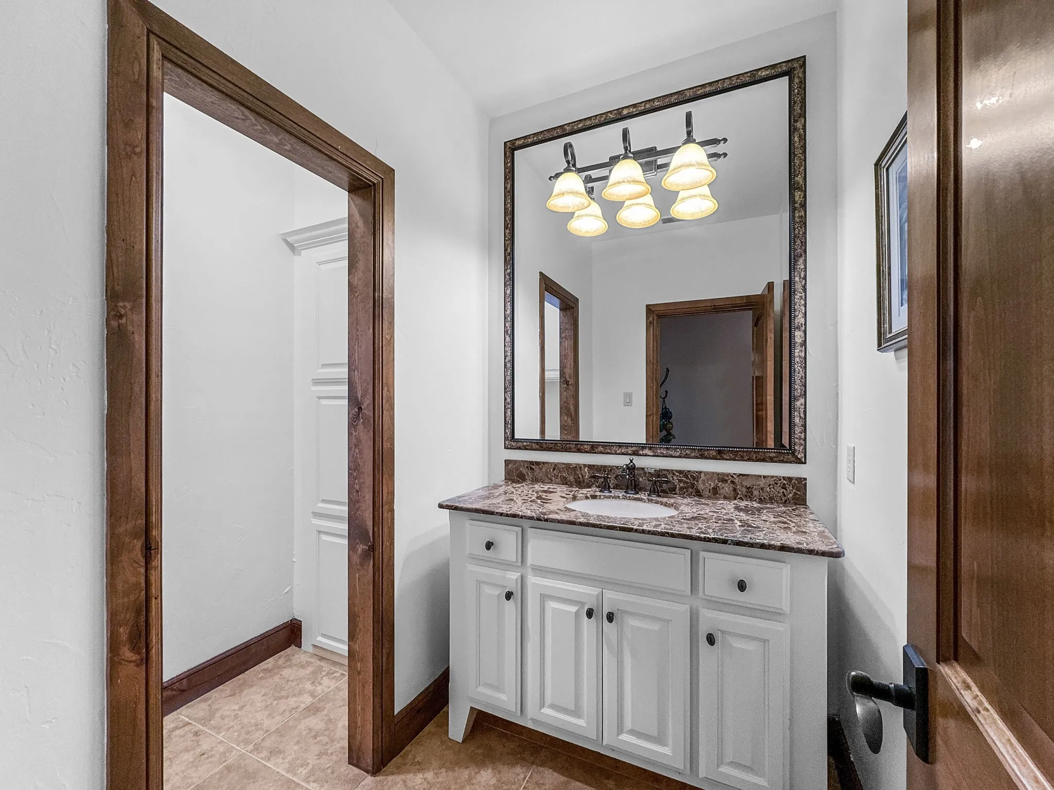 Condominium For Sale in Palo Pinto County , 2504 Century Oak Drive 302, Graford, Texas 76449, 4 Bedroom, 5 Bathroom, 2 Garage spaces, 3,854 Sqft, built in 2008, mls#21397996, Real Estate Agent in Graford, Homes For Sale in Palo Pinto county, Homes For Sale in Graford, Realtor in Graford Texas, Real Estate Brokerage Independent Realty Texas, Luminita Cordes Realtor