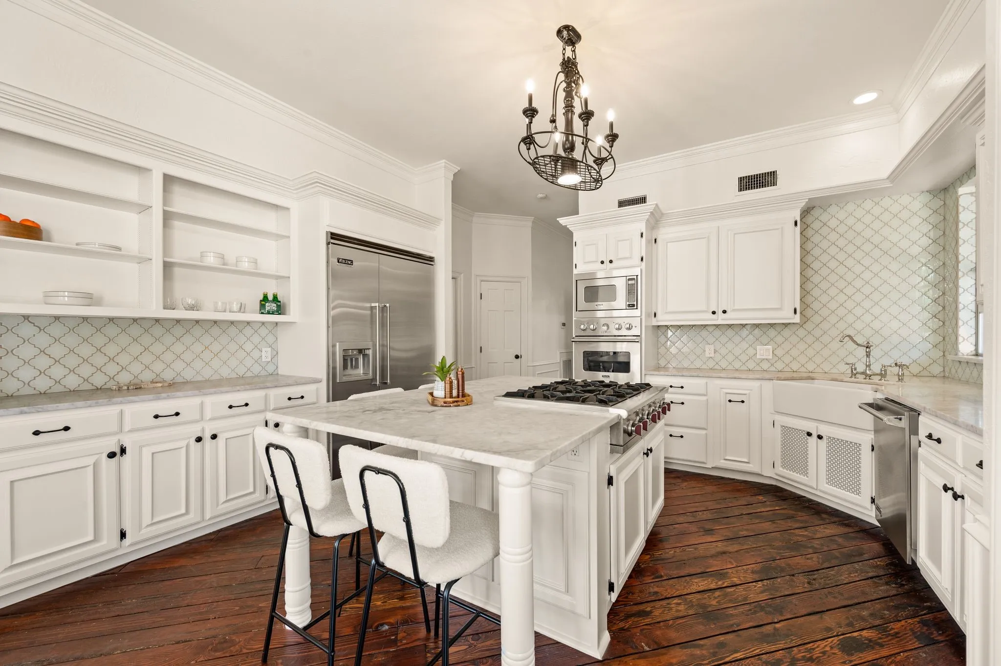 Single Family Residence For Sale in Tarrant County , 1849 Pearson Crossing, Keller, Texas 76248, 5 Bedroom, 6 Bathroom, 3 Garage spaces, 5,381 Sqft, built in 1988, mls#21397448, Real Estate Agent in Keller, Homes For Sale in Tarrant county, Homes For Sale in Keller, Realtor in Keller Texas, Real Estate Brokerage Independent Realty Texas, Luminita Cordes Realtor