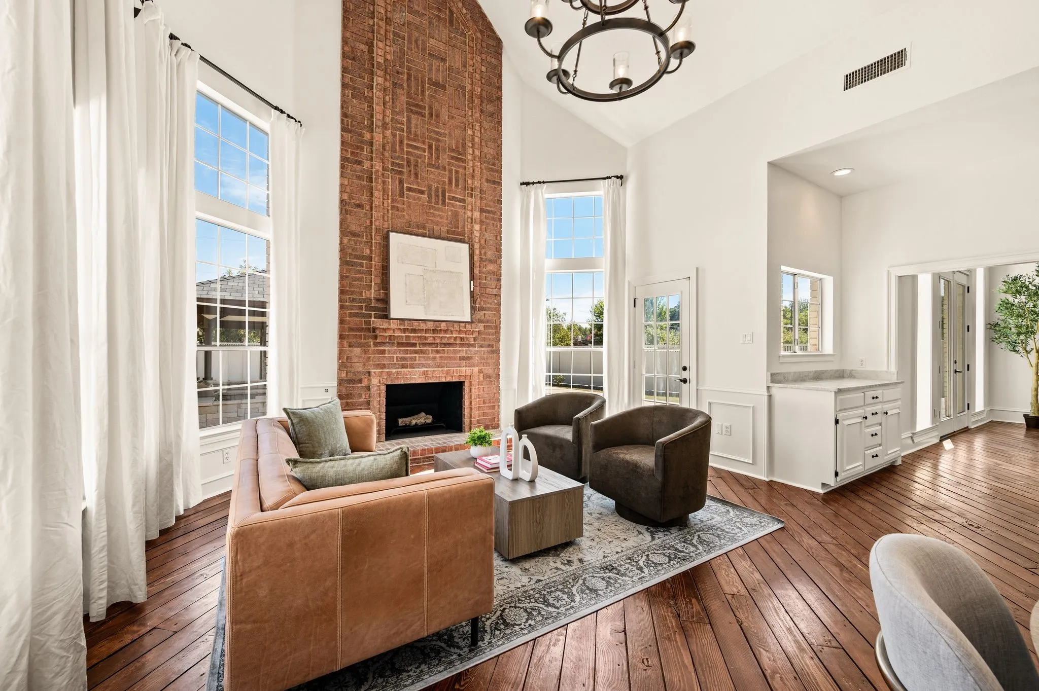 Single Family Residence For Sale in Tarrant County , 1849 Pearson Crossing, Keller, Texas 76248, 5 Bedroom, 6 Bathroom, 3 Garage spaces, 5,381 Sqft, built in 1988, mls#21397448, Real Estate Agent in Keller, Homes For Sale in Tarrant county, Homes For Sale in Keller, Realtor in Keller Texas, Real Estate Brokerage Independent Realty Texas, Luminita Cordes Realtor