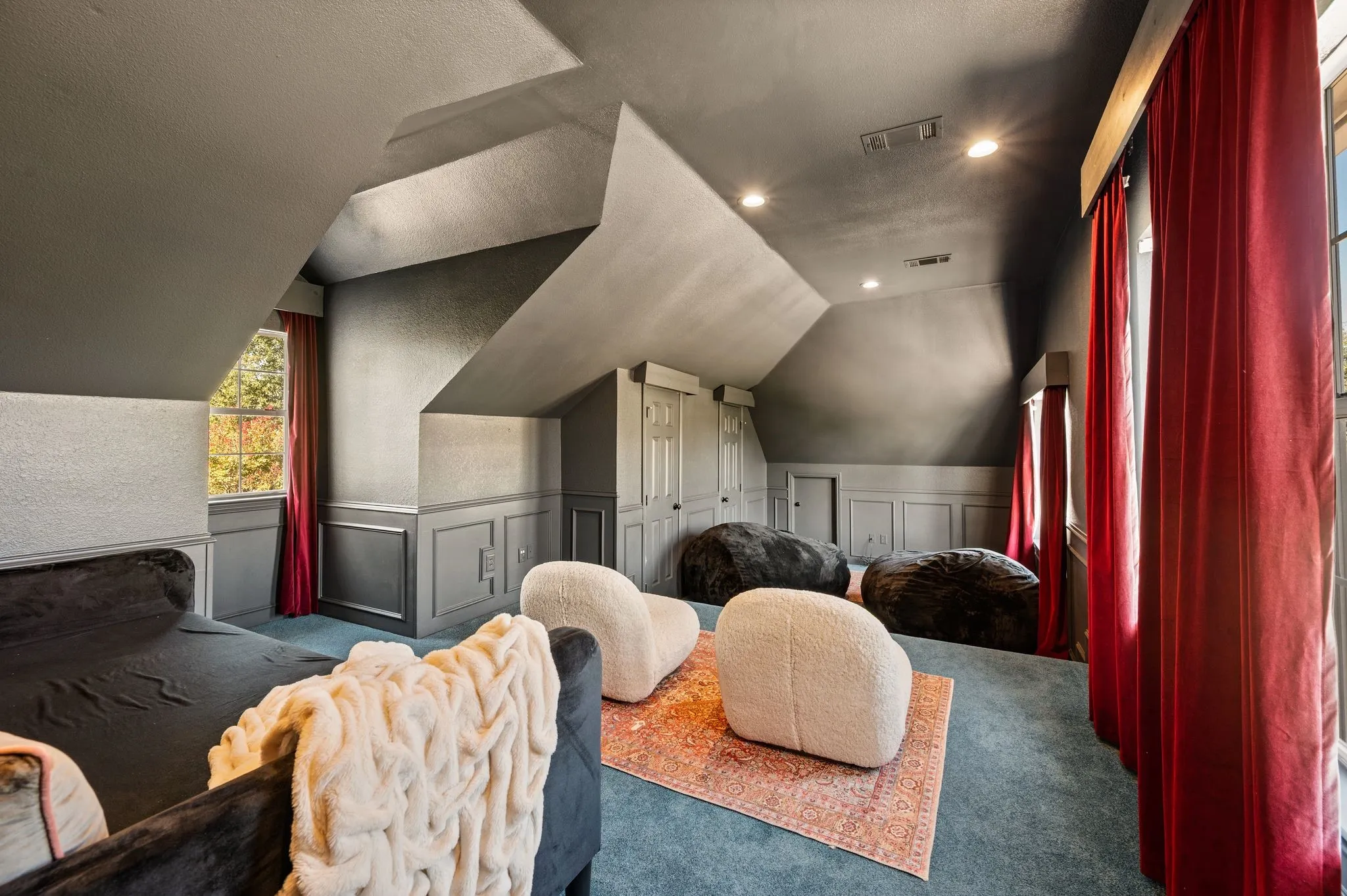 Single Family Residence For Sale in Tarrant County , 1849 Pearson Crossing, Keller, Texas 76248, 5 Bedroom, 6 Bathroom, 3 Garage spaces, 5,381 Sqft, built in 1988, mls#21397448, Real Estate Agent in Keller, Homes For Sale in Tarrant county, Homes For Sale in Keller, Realtor in Keller Texas, Real Estate Brokerage Independent Realty Texas, Luminita Cordes Realtor