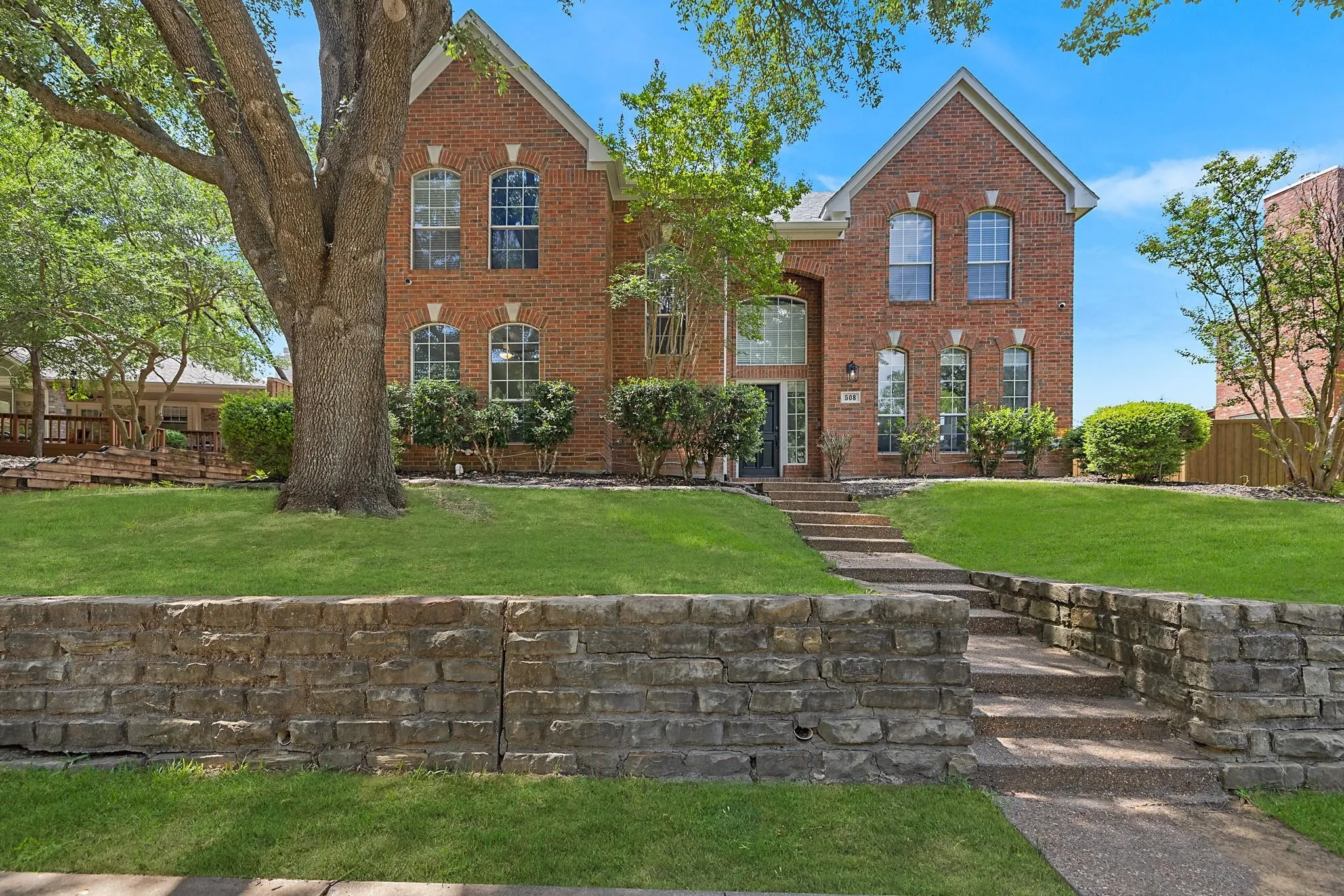 Single Family Residence For Sale in Collin County , 508 Bel Air Drive, Allen, Texas 75013, 5 Bedroom, 3 Bathroom, 2 Garage spaces, 2,601 Sqft, built in 1993, mls#21399398, Real Estate Agent in Allen, Homes For Sale in Collin county, Homes For Sale in Allen, Realtor in Allen Texas, Real Estate Brokerage Independent Realty Texas, Luminita Cordes Realtor