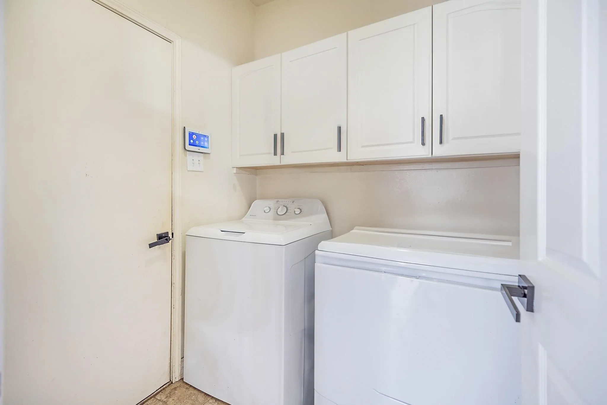 Single Family Residence For Sale in Collin County , 508 Bel Air Drive, Allen, Texas 75013, 5 Bedroom, 3 Bathroom, 2 Garage spaces, 2,601 Sqft, built in 1993, mls#21399398, Real Estate Agent in Allen, Homes For Sale in Collin county, Homes For Sale in Allen, Realtor in Allen Texas, Real Estate Brokerage Independent Realty Texas, Luminita Cordes Realtor