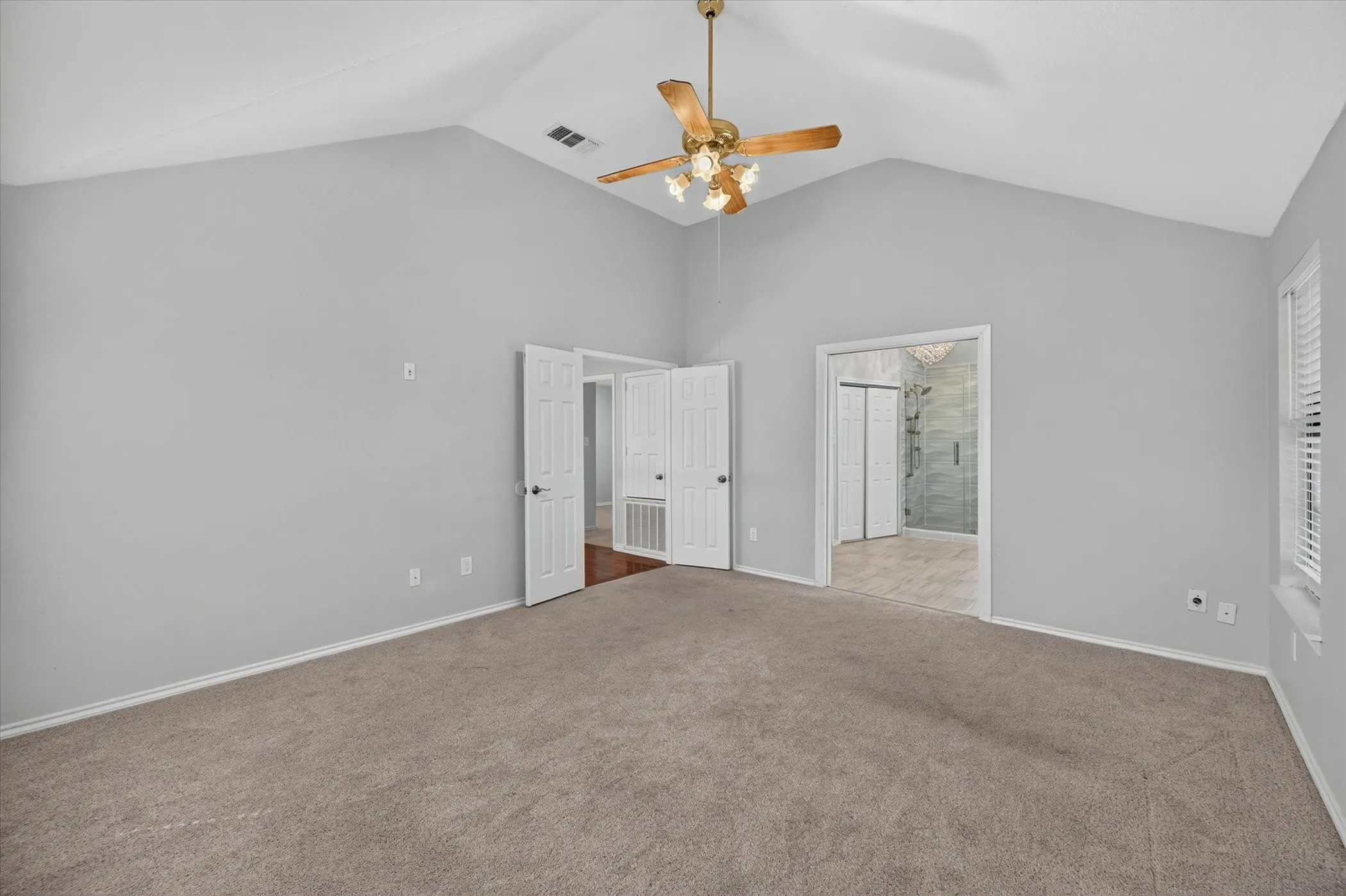 Single Family Residence For Sale in Dallas County , 4301 Hudson Avenue, Grand Prairie, Texas 75052, 4 Bedroom, 3 Bathroom, 2 Garage spaces, 2,229 Sqft, built in 1986, mls#21399395, Real Estate Agent in Grand Prairie, Homes For Sale in Dallas county, Homes For Sale in Grand Prairie, Realtor in Grand Prairie Texas, Real Estate Brokerage Independent Realty Texas, Luminita Cordes Realtor