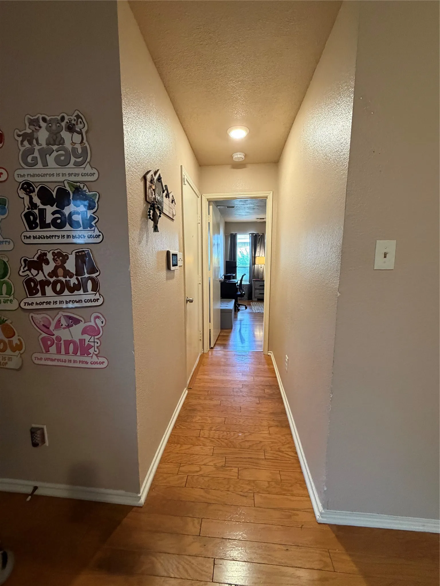 Single Family Residence For Sale in Dallas County , 1013 Wentwood Drive, De Soto, Texas 75115, 3 Bedroom, 2 Bathroom, 2 Garage spaces, 1,714 Sqft, built in 1994, mls#21399407, Real Estate Agent in De Soto, Homes For Sale in Dallas county, Homes For Sale in De Soto, Realtor in De Soto Texas, Real Estate Brokerage Independent Realty Texas, Luminita Cordes Realtor