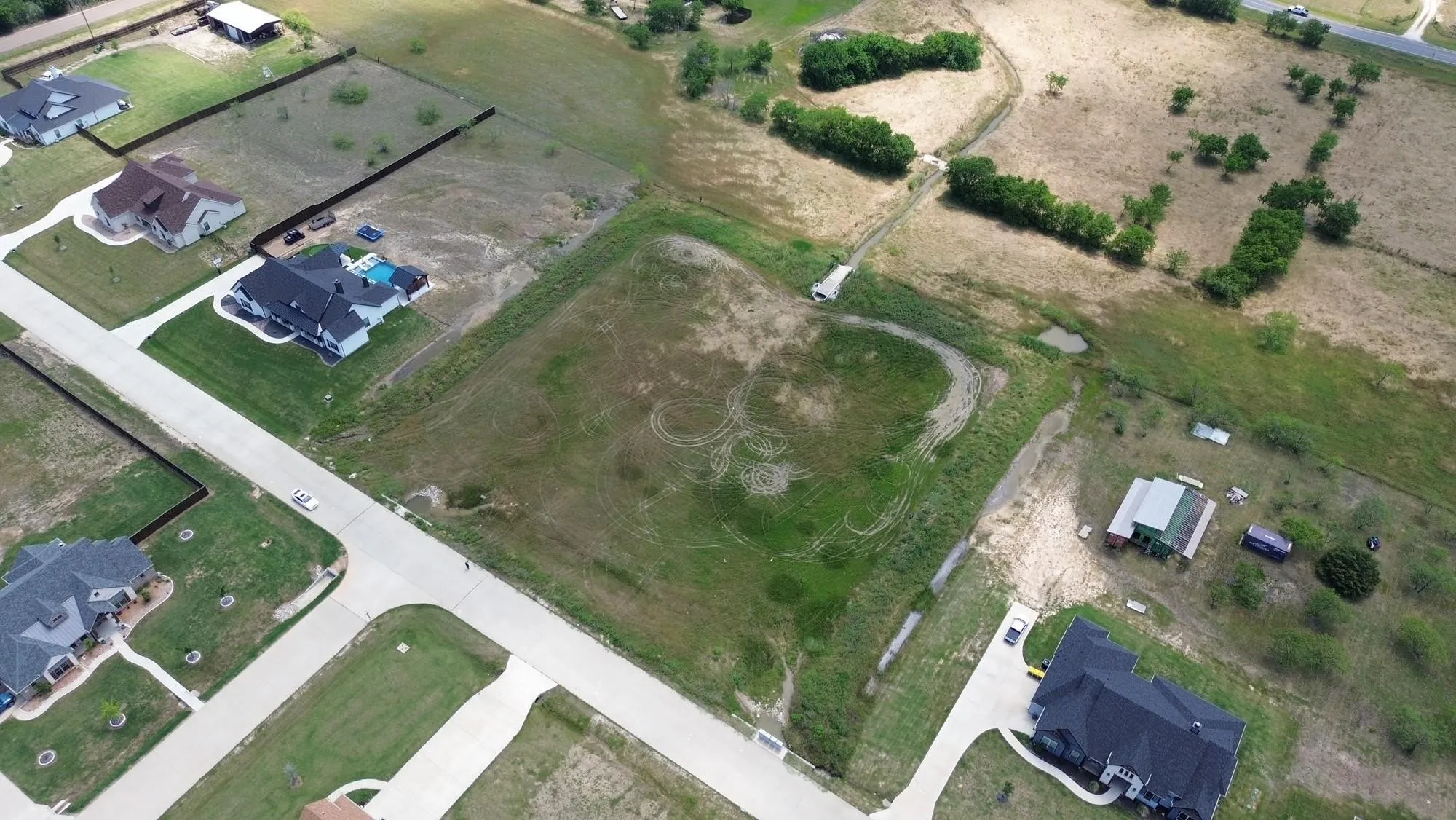 Unimproved Land For Sale in Ellis County , 00 Red Tail Road, Maypearl, Texas 76064, 0, 0, Garage spaces, 0 Sqft, built in 0, mls#21399418, Real Estate Agent in Maypearl, Homes For Sale in Ellis county, Homes For Sale in Maypearl, Realtor in Maypearl Texas, Real Estate Brokerage Independent Realty Texas, Luminita Cordes Realtor