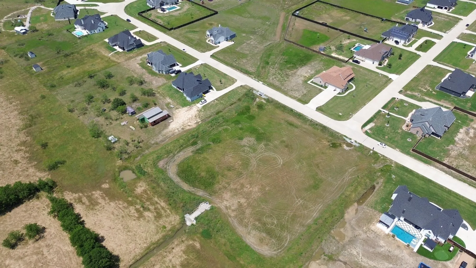 Unimproved Land For Sale in Ellis County , 00 Red Tail Road, Maypearl, Texas 76064, 0, 0, Garage spaces, 0 Sqft, built in 0, mls#21399418, Real Estate Agent in Maypearl, Homes For Sale in Ellis county, Homes For Sale in Maypearl, Realtor in Maypearl Texas, Real Estate Brokerage Independent Realty Texas, Luminita Cordes Realtor