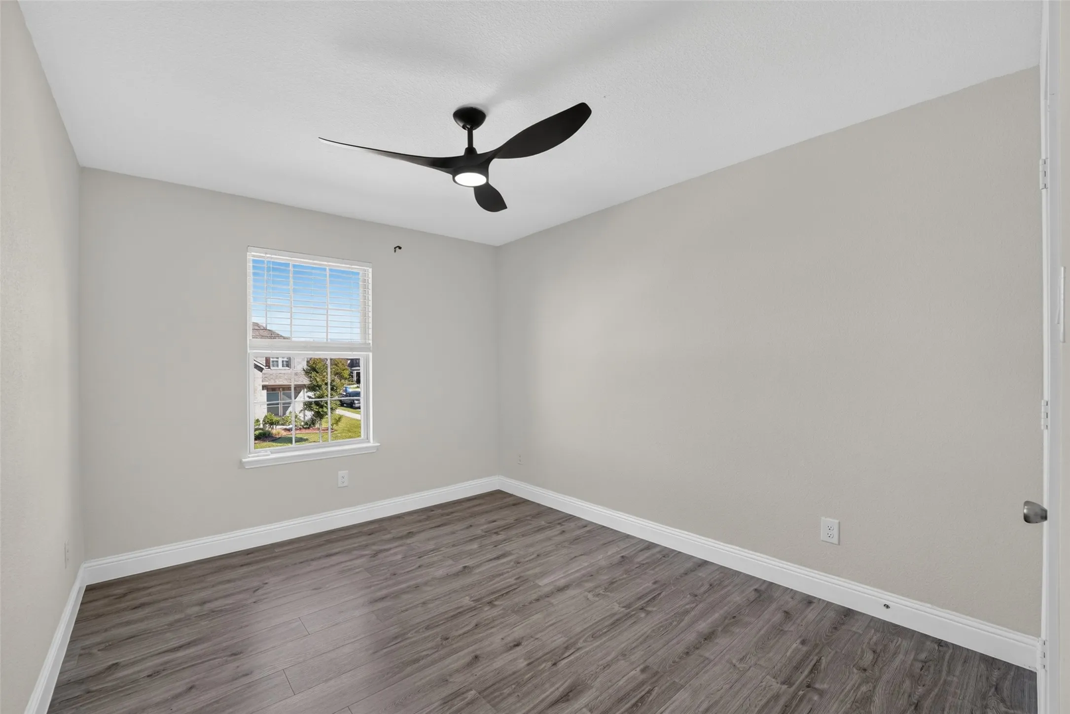 Single Family Residence For Rent in Denton County , 3404 Osage River Trail, Celina, Texas 75078, 4 Bedroom, 3 Bathroom, 2 Garage spaces, 2,577 Sqft, built in 2021, mls#21394590, Real Estate Agent in Celina, Homes For Rent in Denton county, Homes For Rent in Celina, Realtor in Celina Texas, Real Estate Brokerage Independent Realty Texas, Luminita Cordes Realtor