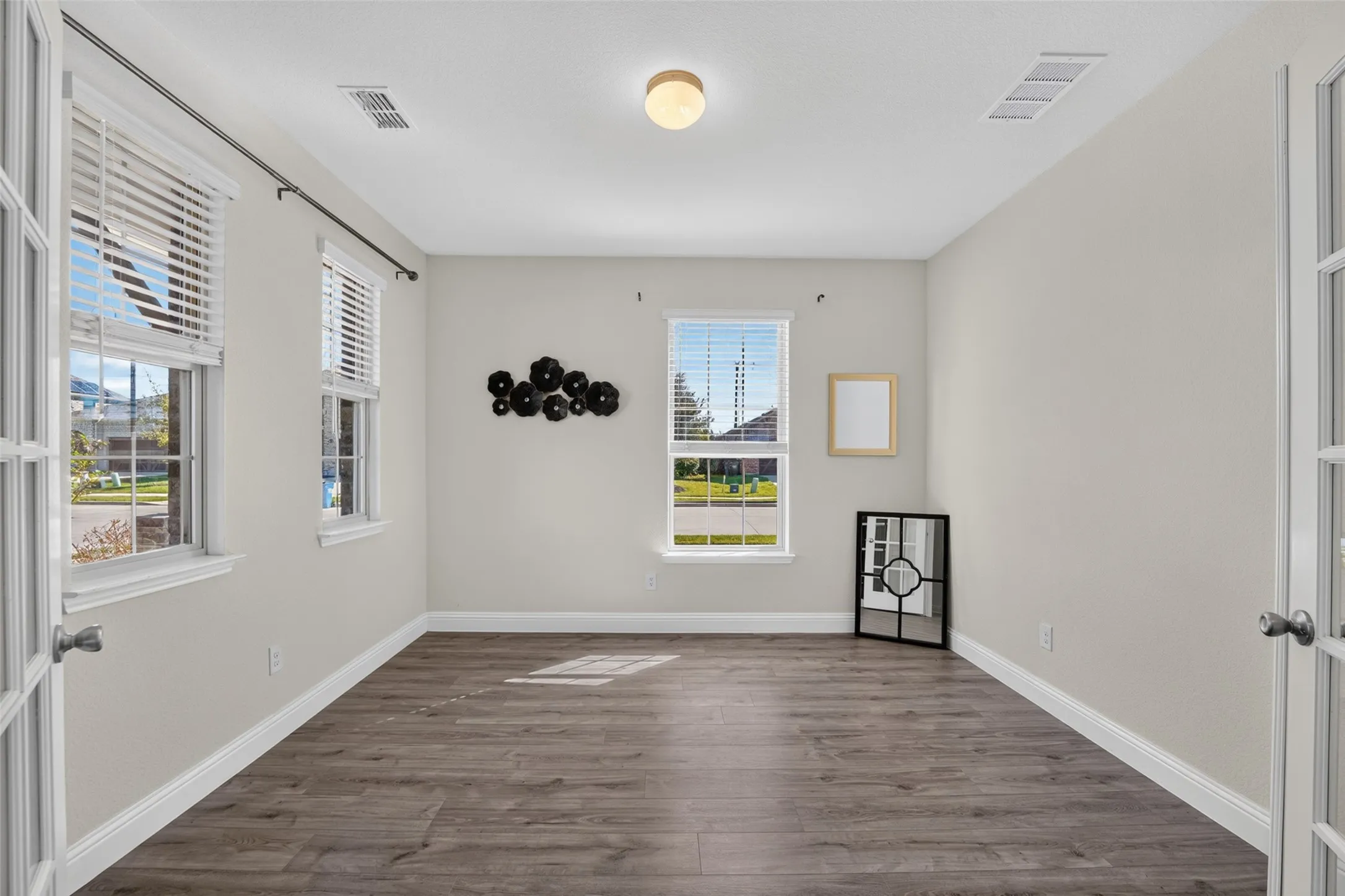 Single Family Residence For Rent in Denton County , 3404 Osage River Trail, Celina, Texas 75078, 4 Bedroom, 3 Bathroom, 2 Garage spaces, 2,577 Sqft, built in 2021, mls#21394590, Real Estate Agent in Celina, Homes For Rent in Denton county, Homes For Rent in Celina, Realtor in Celina Texas, Real Estate Brokerage Independent Realty Texas, Luminita Cordes Realtor