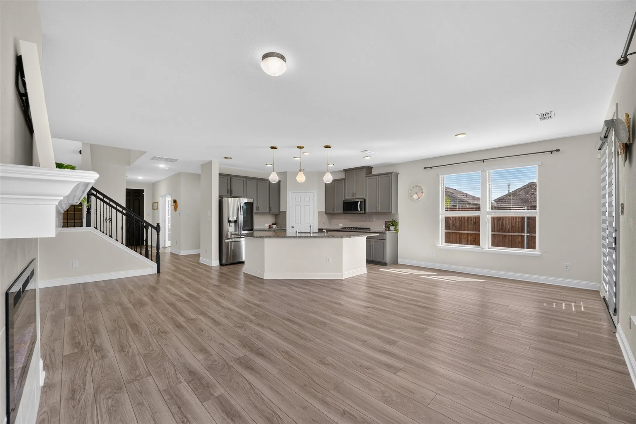 Single Family Residence For Rent in Denton County , 3404 Osage River Trail, Celina, Texas 75078, 4 Bedroom, 3 Bathroom, 2 Garage spaces, 2,577 Sqft, built in 2021, mls#21394590, Real Estate Agent in Celina, Homes For Rent in Denton county, Homes For Rent in Celina, Realtor in Celina Texas, Real Estate Brokerage Independent Realty Texas, Luminita Cordes Realtor