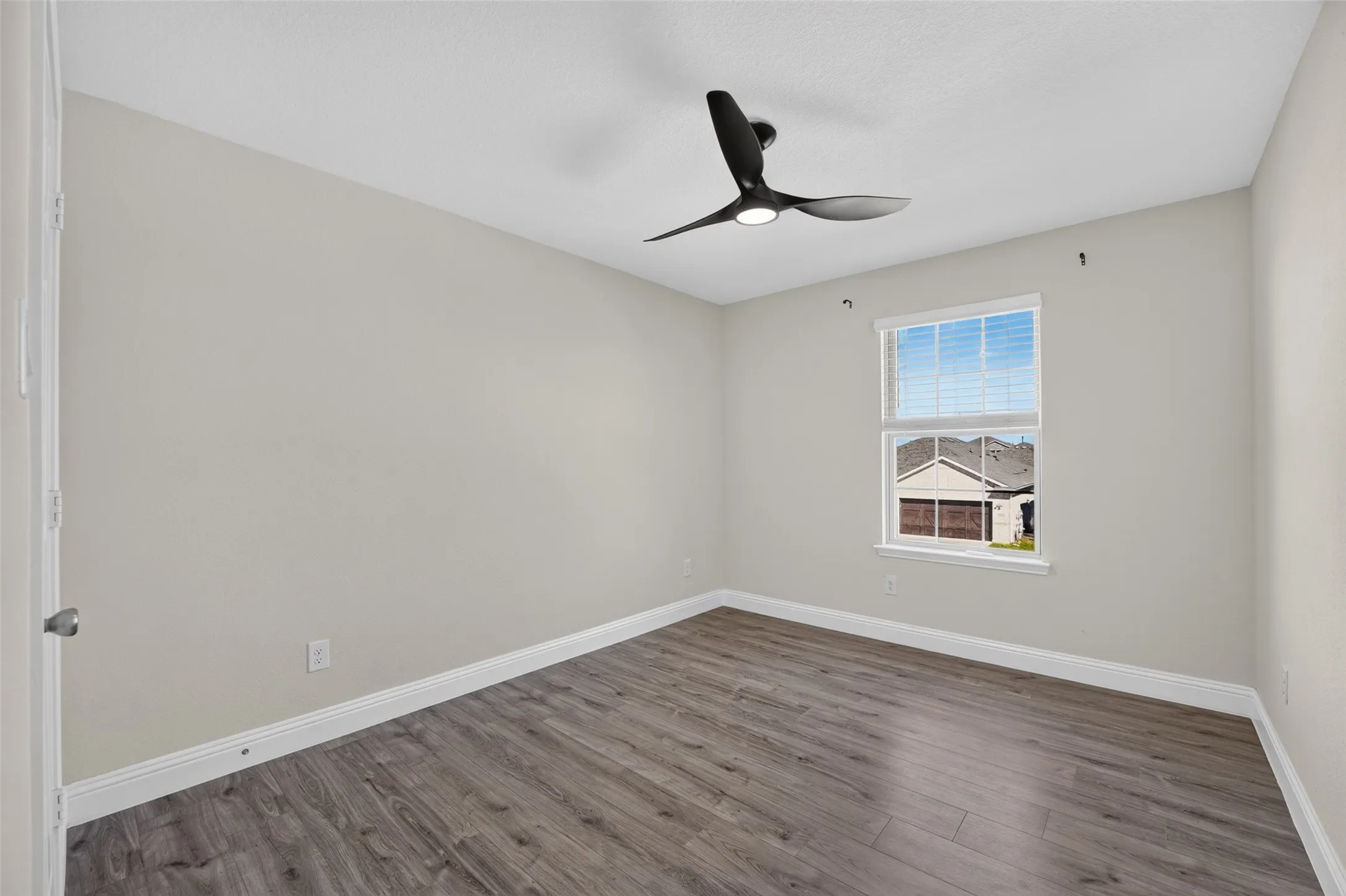 Single Family Residence For Rent in Denton County , 3404 Osage River Trail, Celina, Texas 75078, 4 Bedroom, 3 Bathroom, 2 Garage spaces, 2,577 Sqft, built in 2021, mls#21394590, Real Estate Agent in Celina, Homes For Rent in Denton county, Homes For Rent in Celina, Realtor in Celina Texas, Real Estate Brokerage Independent Realty Texas, Luminita Cordes Realtor