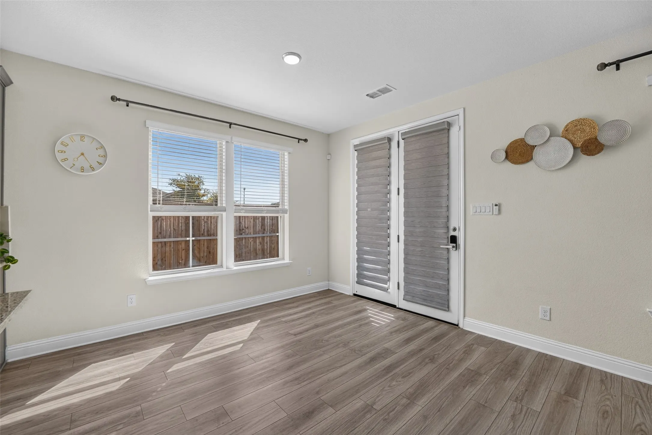 Single Family Residence For Rent in Denton County , 3404 Osage River Trail, Celina, Texas 75078, 4 Bedroom, 3 Bathroom, 2 Garage spaces, 2,577 Sqft, built in 2021, mls#21394590, Real Estate Agent in Celina, Homes For Rent in Denton county, Homes For Rent in Celina, Realtor in Celina Texas, Real Estate Brokerage Independent Realty Texas, Luminita Cordes Realtor