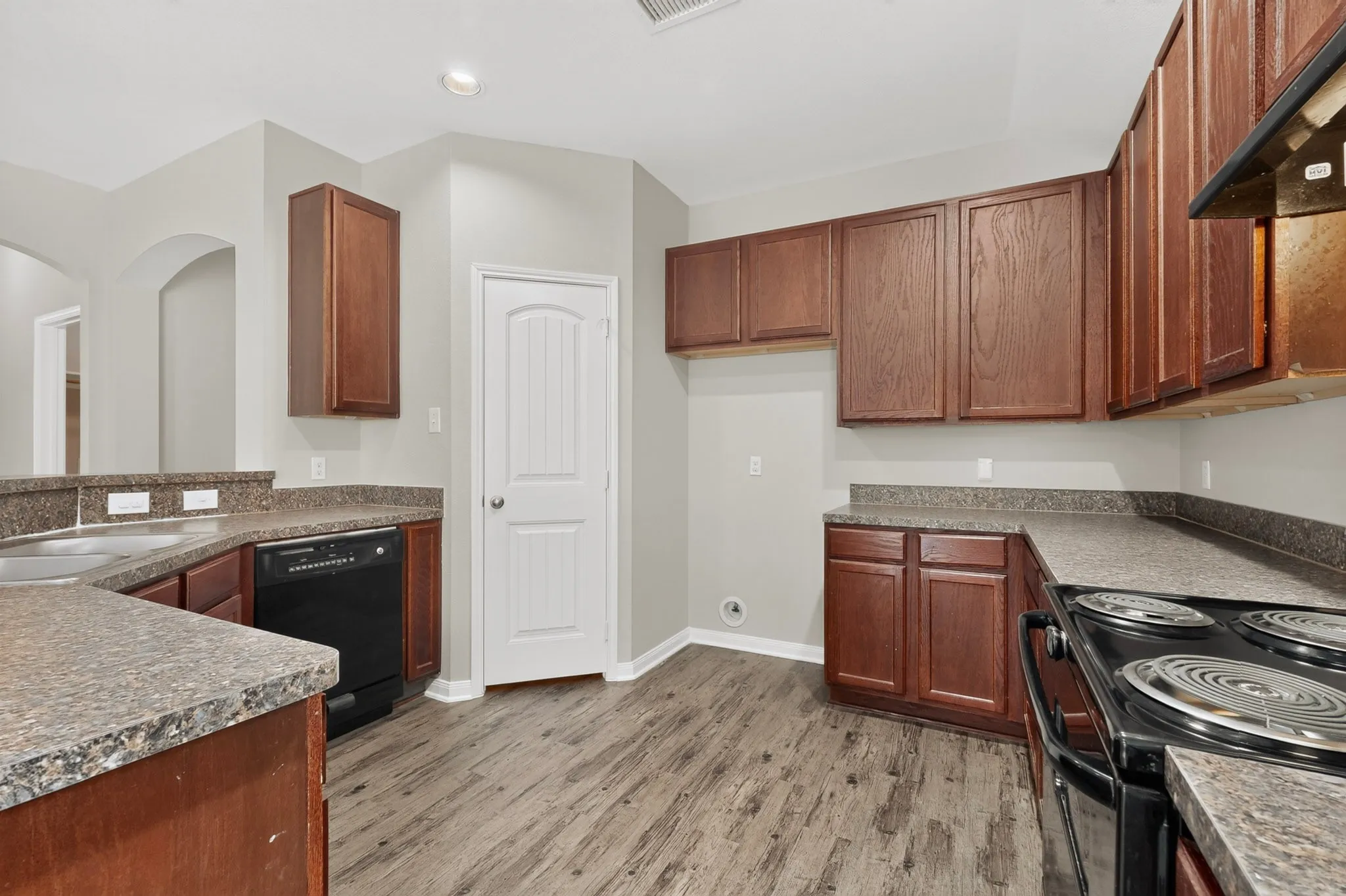 Single Family Residence For Sale in Dallas County , 2939 Saint Bernard Drive, Dallas, Texas 75233, 4 Bedroom, 2 Bathroom, 2 Garage spaces, 1,797 Sqft, built in 2016, mls#21399425, Real Estate Agent in Dallas, Homes For Sale in Dallas county, Homes For Sale in Dallas, Realtor in Dallas Texas, Real Estate Brokerage Independent Realty Texas, Luminita Cordes Realtor