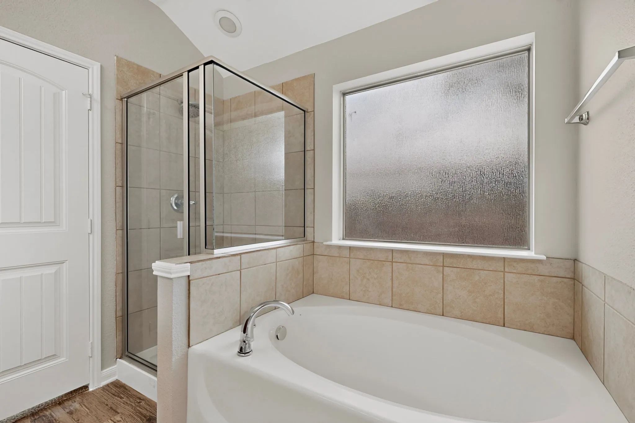 Single Family Residence For Sale in Dallas County , 2939 Saint Bernard Drive, Dallas, Texas 75233, 4 Bedroom, 2 Bathroom, 2 Garage spaces, 1,797 Sqft, built in 2016, mls#21399425, Real Estate Agent in Dallas, Homes For Sale in Dallas county, Homes For Sale in Dallas, Realtor in Dallas Texas, Real Estate Brokerage Independent Realty Texas, Luminita Cordes Realtor