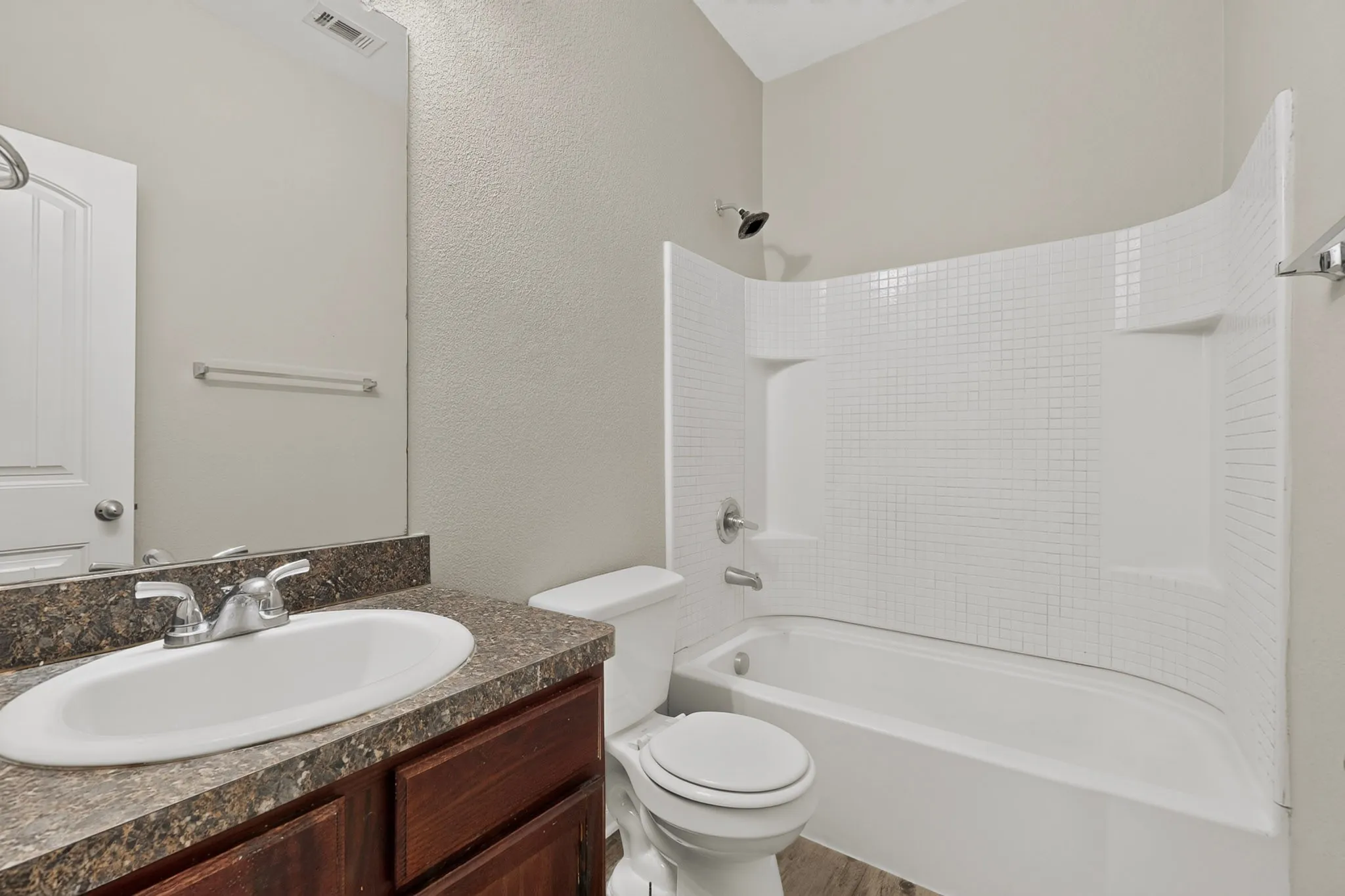 Single Family Residence For Sale in Dallas County , 2939 Saint Bernard Drive, Dallas, Texas 75233, 4 Bedroom, 2 Bathroom, 2 Garage spaces, 1,797 Sqft, built in 2016, mls#21399425, Real Estate Agent in Dallas, Homes For Sale in Dallas county, Homes For Sale in Dallas, Realtor in Dallas Texas, Real Estate Brokerage Independent Realty Texas, Luminita Cordes Realtor