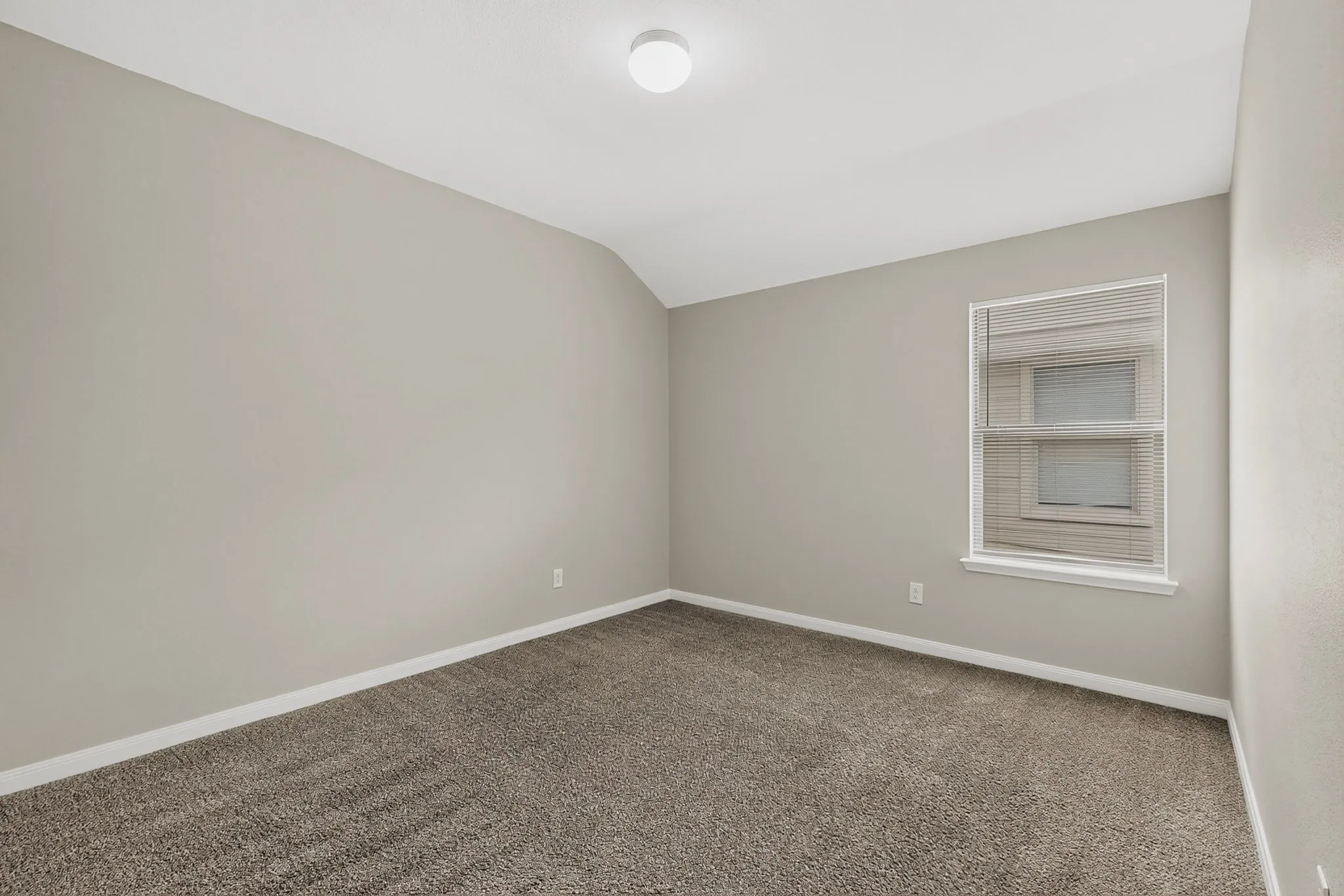 Single Family Residence For Sale in Dallas County , 2939 Saint Bernard Drive, Dallas, Texas 75233, 4 Bedroom, 2 Bathroom, 2 Garage spaces, 1,797 Sqft, built in 2016, mls#21399425, Real Estate Agent in Dallas, Homes For Sale in Dallas county, Homes For Sale in Dallas, Realtor in Dallas Texas, Real Estate Brokerage Independent Realty Texas, Luminita Cordes Realtor