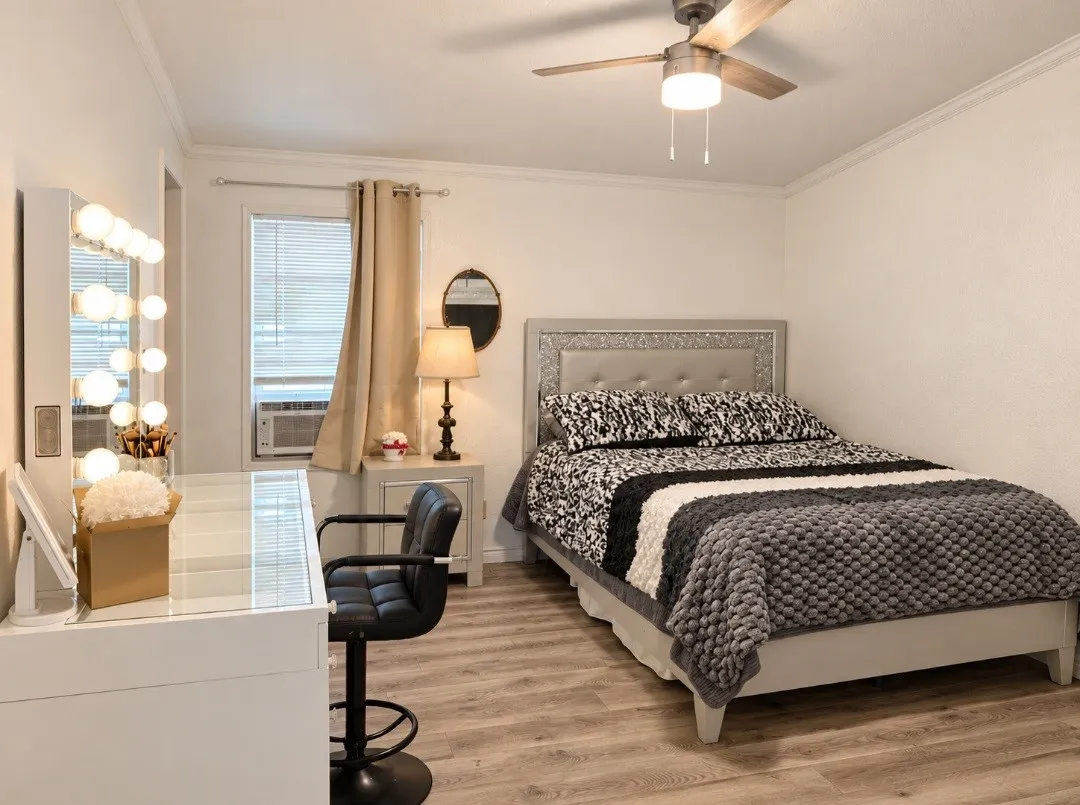 Manufactured Home For Sale in Hunt County , 105 E Laura Avenue, Quinlan, Texas 75474, 4 Bedroom, 2 Bathroom, Garage spaces, 2,432 Sqft, built in 2003, mls#21397340, Real Estate Agent in Quinlan, Homes For Sale in Hunt county, Homes For Sale in Quinlan, Realtor in Quinlan Texas, Real Estate Brokerage Independent Realty Texas, Luminita Cordes Realtor