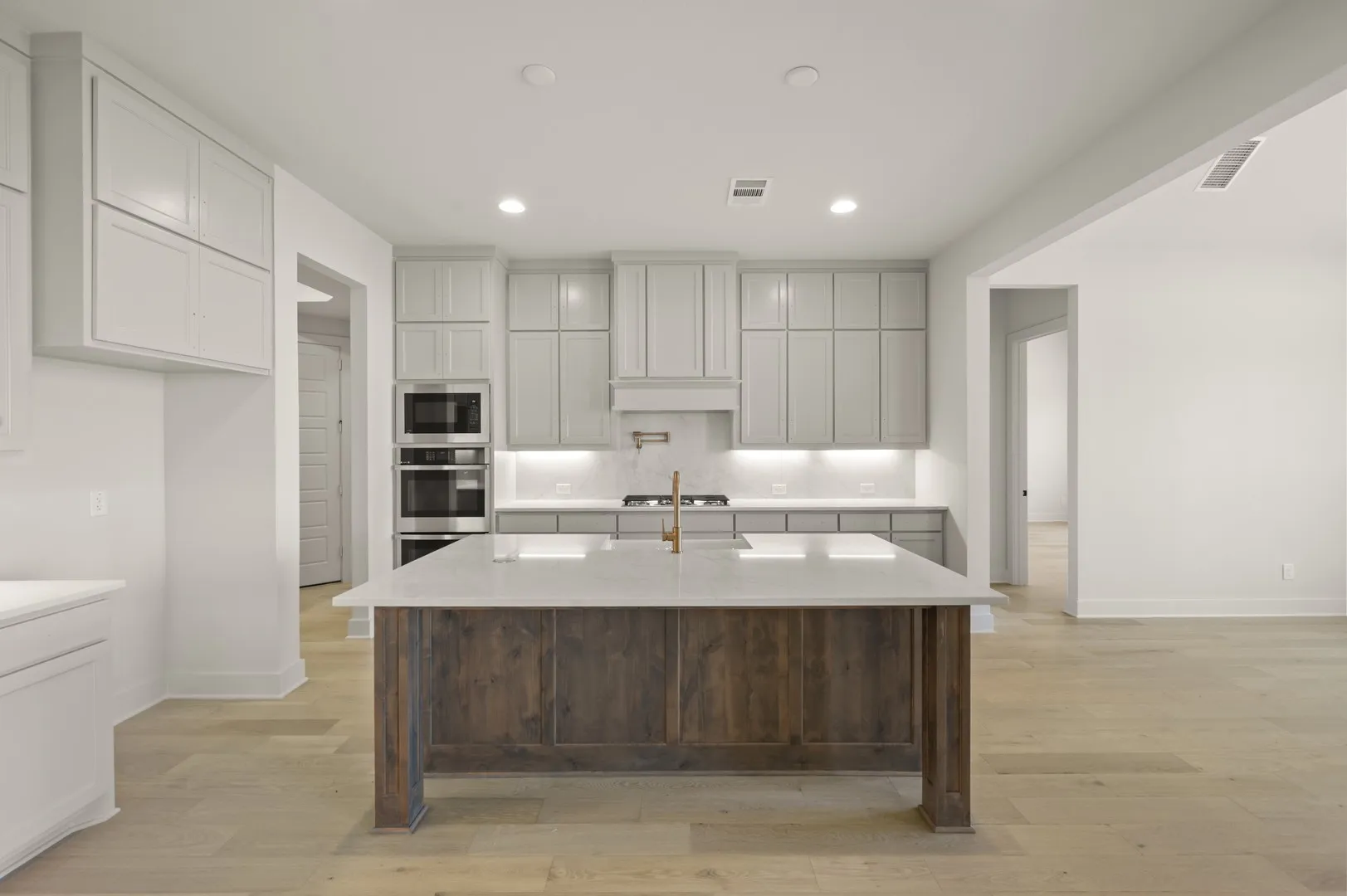 Single Family Residence For Sale in Ellis County , 6451 Cedar Elm Road, Midlothian, Texas 76065, 4 Bedroom, 3 Bathroom, 3 Garage spaces, 3,195 Sqft, built in 2026, mls#21399390, Real Estate Agent in Midlothian, Homes For Sale in Ellis county, Homes For Sale in Midlothian, Realtor in Midlothian Texas, Real Estate Brokerage Independent Realty Texas, Luminita Cordes Realtor
