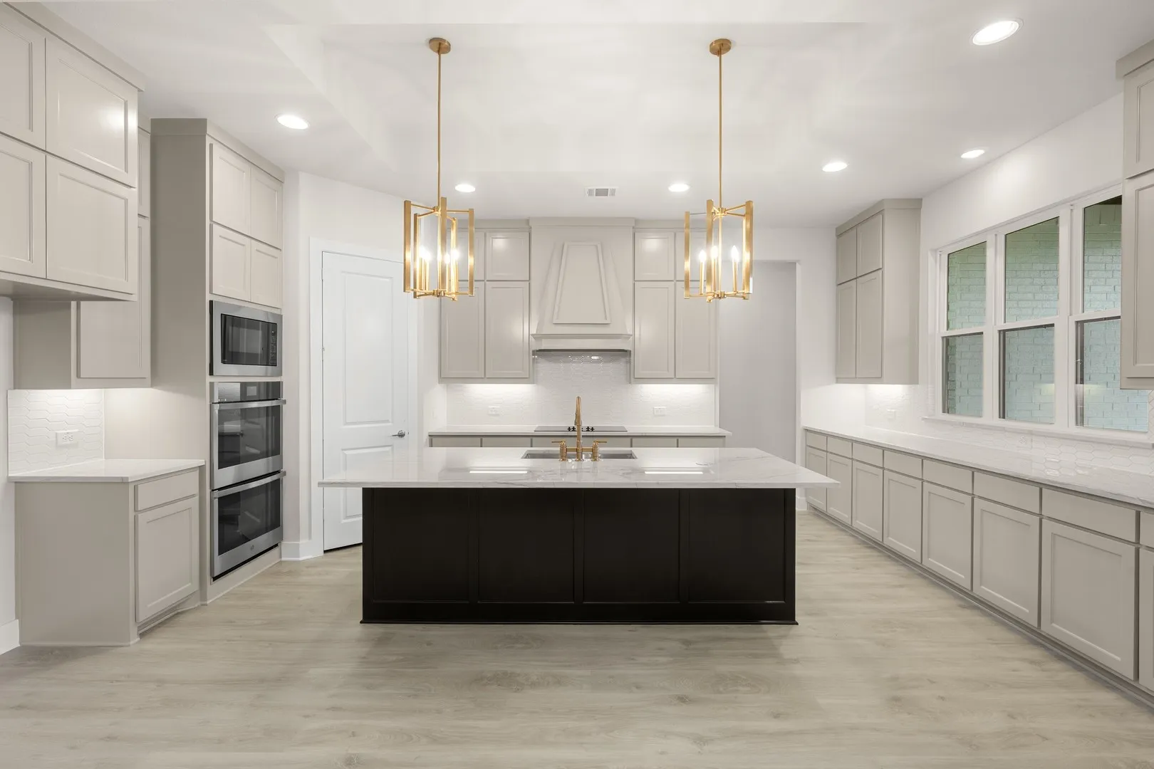 Single Family Residence For Sale in Ellis County , 151 Talpin Lane, Venus, Texas 76084, 4 Bedroom, 3 Bathroom, 3 Garage spaces, 3,095 Sqft, built in 2025, mls#21399222, Real Estate Agent in Venus, Homes For Sale in Ellis county, Homes For Sale in Venus, Realtor in Venus Texas, Real Estate Brokerage Independent Realty Texas, Luminita Cordes Realtor