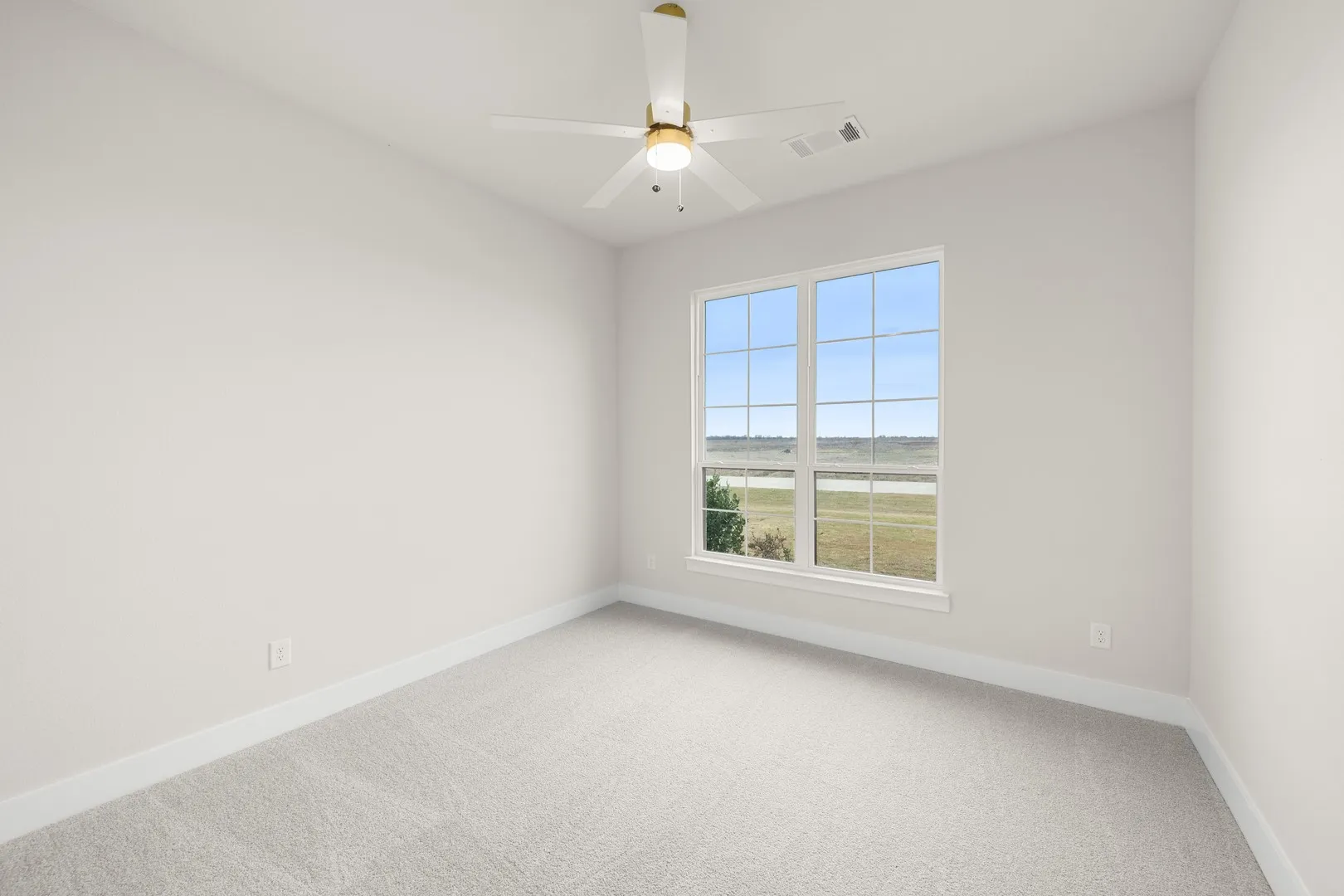 Single Family Residence For Sale in Ellis County , 151 Talpin Lane, Venus, Texas 76084, 4 Bedroom, 3 Bathroom, 3 Garage spaces, 3,095 Sqft, built in 2025, mls#21399222, Real Estate Agent in Venus, Homes For Sale in Ellis county, Homes For Sale in Venus, Realtor in Venus Texas, Real Estate Brokerage Independent Realty Texas, Luminita Cordes Realtor