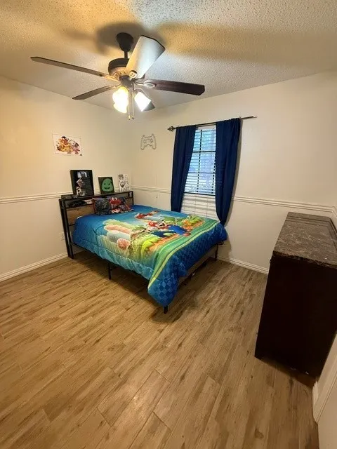 Single Family Residence For Rent in Ellis County , 917 Park Place Boulevard, Midlothian, Texas 76065, 3 Bedroom, 2 Bathroom, 2 Garage spaces, 1,076 Sqft, built in 1989, mls#21399435, Real Estate Agent in Midlothian, Homes For Rent in Ellis county, Homes For Rent in Midlothian, Realtor in Midlothian Texas, Real Estate Brokerage Independent Realty Texas, Luminita Cordes Realtor