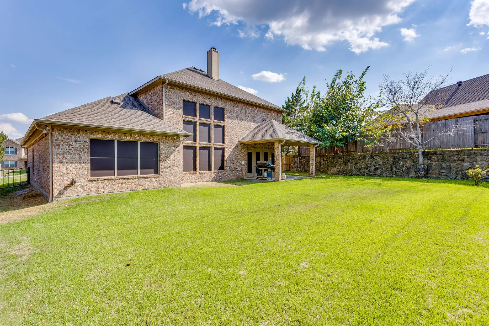 Single Family Residence For Sale in Johnson County , 2620 Glen Ranch Drive, Burleson, Texas 76028, 4 Bedroom, 4 Bathroom, 3 Garage spaces, 3,910 Sqft, built in 2003, mls#21395267, Real Estate Agent in Burleson, Homes For Sale in Johnson county, Homes For Sale in Burleson, Realtor in Burleson Texas, Real Estate Brokerage Independent Realty Texas, Luminita Cordes Realtor