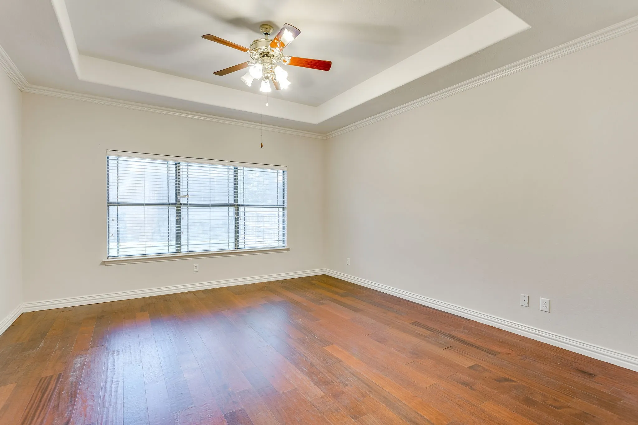 Single Family Residence For Sale in Johnson County , 2620 Glen Ranch Drive, Burleson, Texas 76028, 4 Bedroom, 4 Bathroom, 3 Garage spaces, 3,910 Sqft, built in 2003, mls#21395267, Real Estate Agent in Burleson, Homes For Sale in Johnson county, Homes For Sale in Burleson, Realtor in Burleson Texas, Real Estate Brokerage Independent Realty Texas, Luminita Cordes Realtor