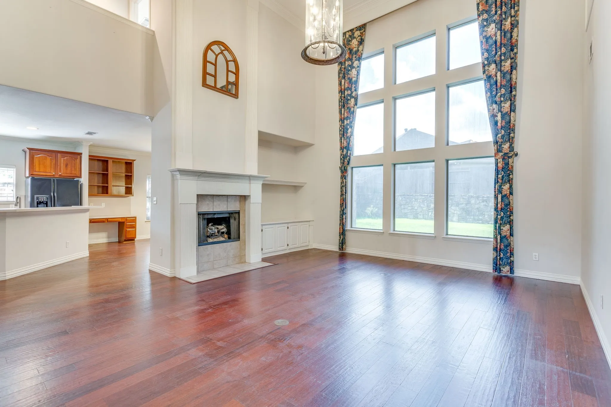 Single Family Residence For Sale in Johnson County , 2620 Glen Ranch Drive, Burleson, Texas 76028, 4 Bedroom, 4 Bathroom, 3 Garage spaces, 3,910 Sqft, built in 2003, mls#21395267, Real Estate Agent in Burleson, Homes For Sale in Johnson county, Homes For Sale in Burleson, Realtor in Burleson Texas, Real Estate Brokerage Independent Realty Texas, Luminita Cordes Realtor
