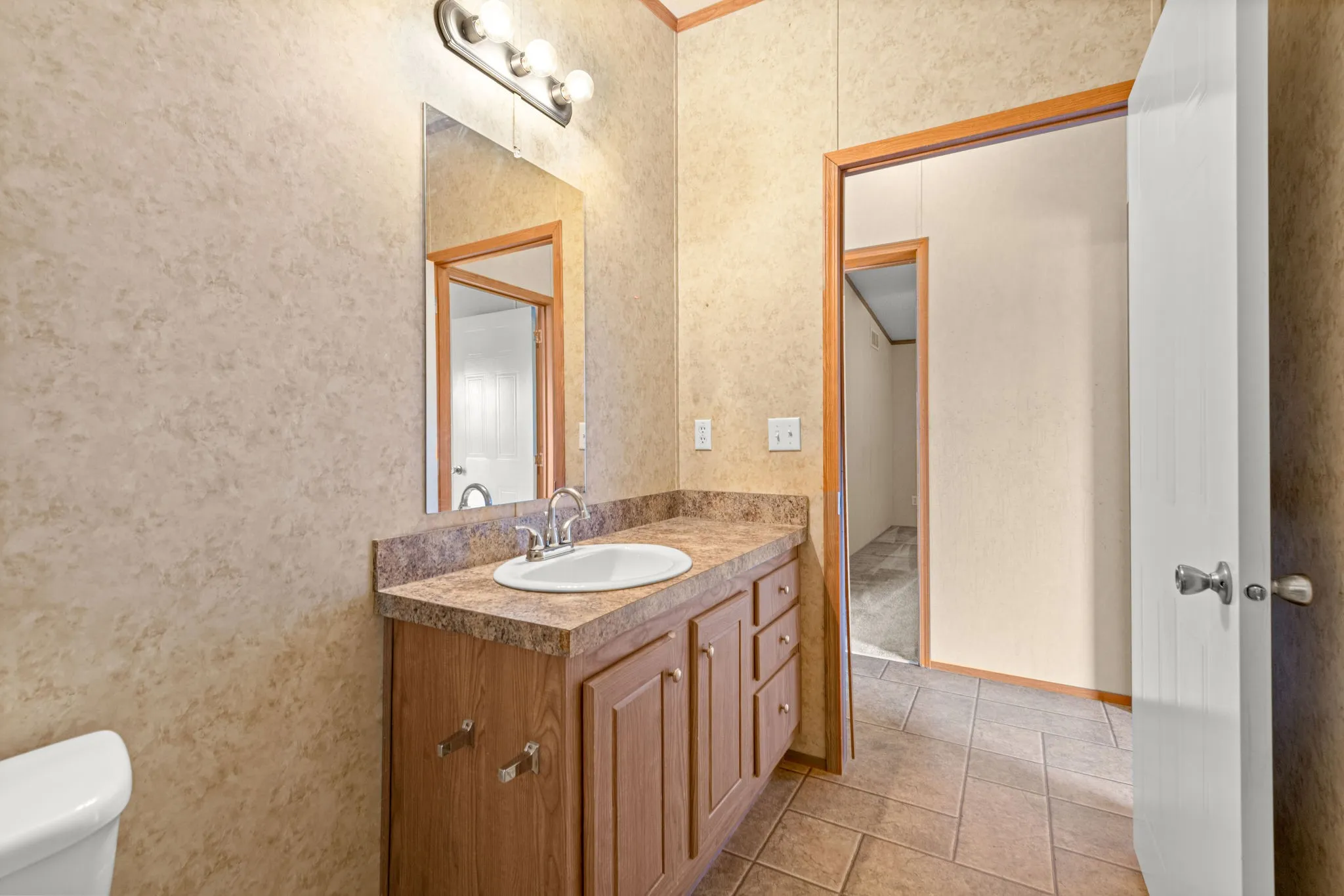 Manufactured Home For Sale in Taylor County , 1309 Warren Street, Buffalo Gap, Texas 79508, 3 Bedroom, 2 Bathroom, Garage spaces, 1,440 Sqft, built in 2008, mls#21399448, Real Estate Agent in Buffalo Gap, Homes For Sale in Taylor county, Homes For Sale in Buffalo Gap, Realtor in Buffalo Gap Texas, Real Estate Brokerage Independent Realty Texas, Luminita Cordes Realtor