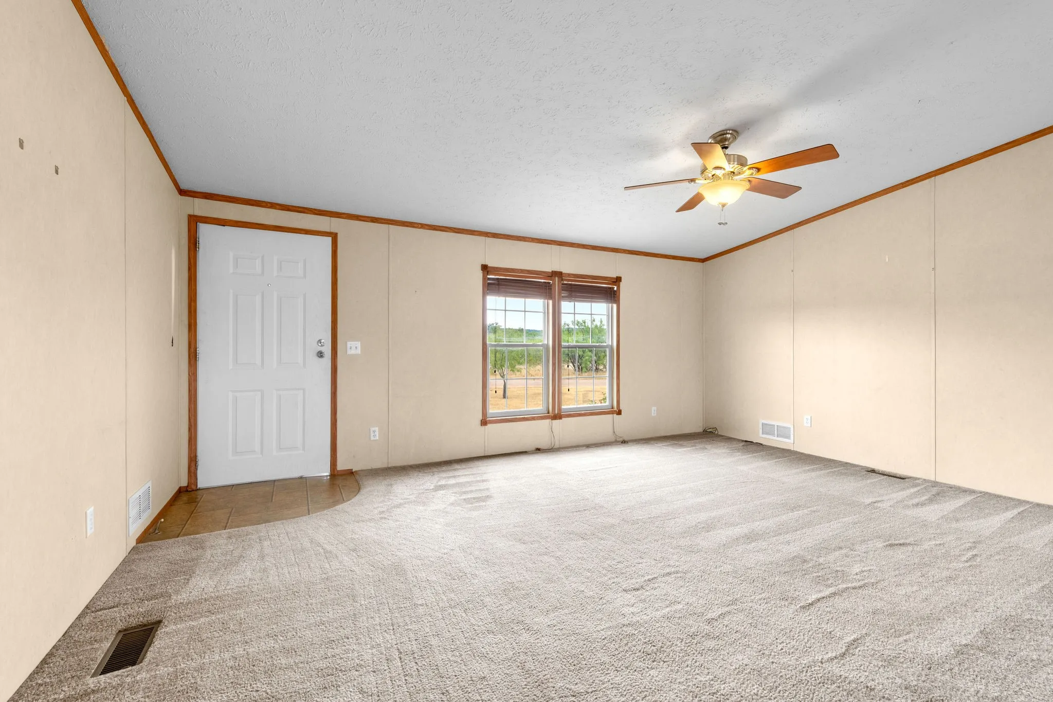 Manufactured Home For Sale in Taylor County , 1309 Warren Street, Buffalo Gap, Texas 79508, 3 Bedroom, 2 Bathroom, Garage spaces, 1,440 Sqft, built in 2008, mls#21399448, Real Estate Agent in Buffalo Gap, Homes For Sale in Taylor county, Homes For Sale in Buffalo Gap, Realtor in Buffalo Gap Texas, Real Estate Brokerage Independent Realty Texas, Luminita Cordes Realtor