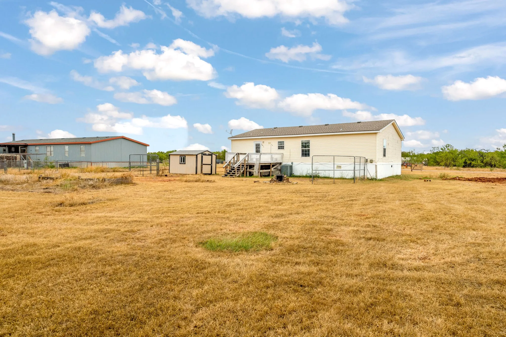 Manufactured Home For Sale in Taylor County , 1309 Warren Street, Buffalo Gap, Texas 79508, 3 Bedroom, 2 Bathroom, Garage spaces, 1,440 Sqft, built in 2008, mls#21399448, Real Estate Agent in Buffalo Gap, Homes For Sale in Taylor county, Homes For Sale in Buffalo Gap, Realtor in Buffalo Gap Texas, Real Estate Brokerage Independent Realty Texas, Luminita Cordes Realtor