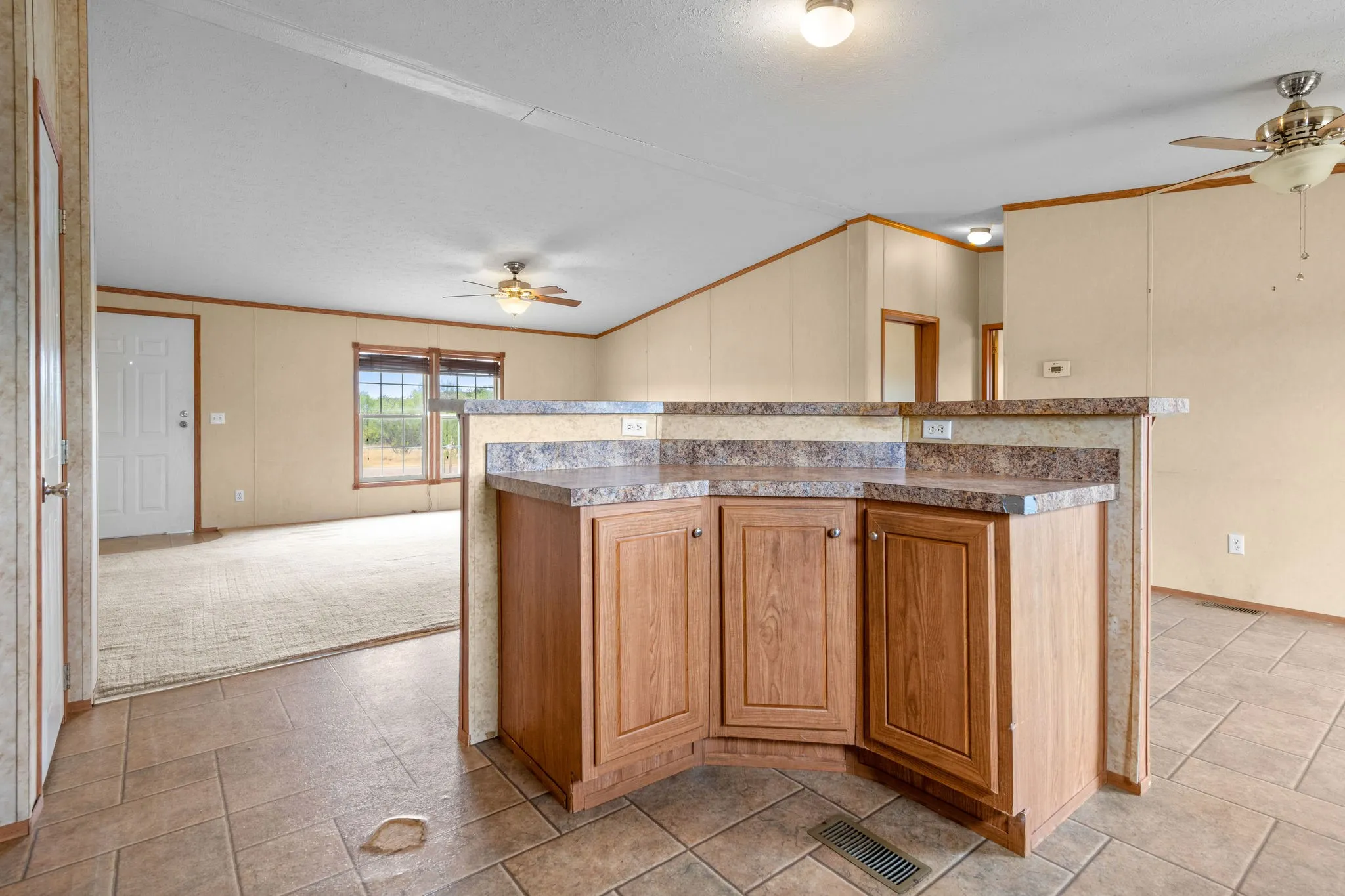 Manufactured Home For Sale in Taylor County , 1309 Warren Street, Buffalo Gap, Texas 79508, 3 Bedroom, 2 Bathroom, Garage spaces, 1,440 Sqft, built in 2008, mls#21399448, Real Estate Agent in Buffalo Gap, Homes For Sale in Taylor county, Homes For Sale in Buffalo Gap, Realtor in Buffalo Gap Texas, Real Estate Brokerage Independent Realty Texas, Luminita Cordes Realtor