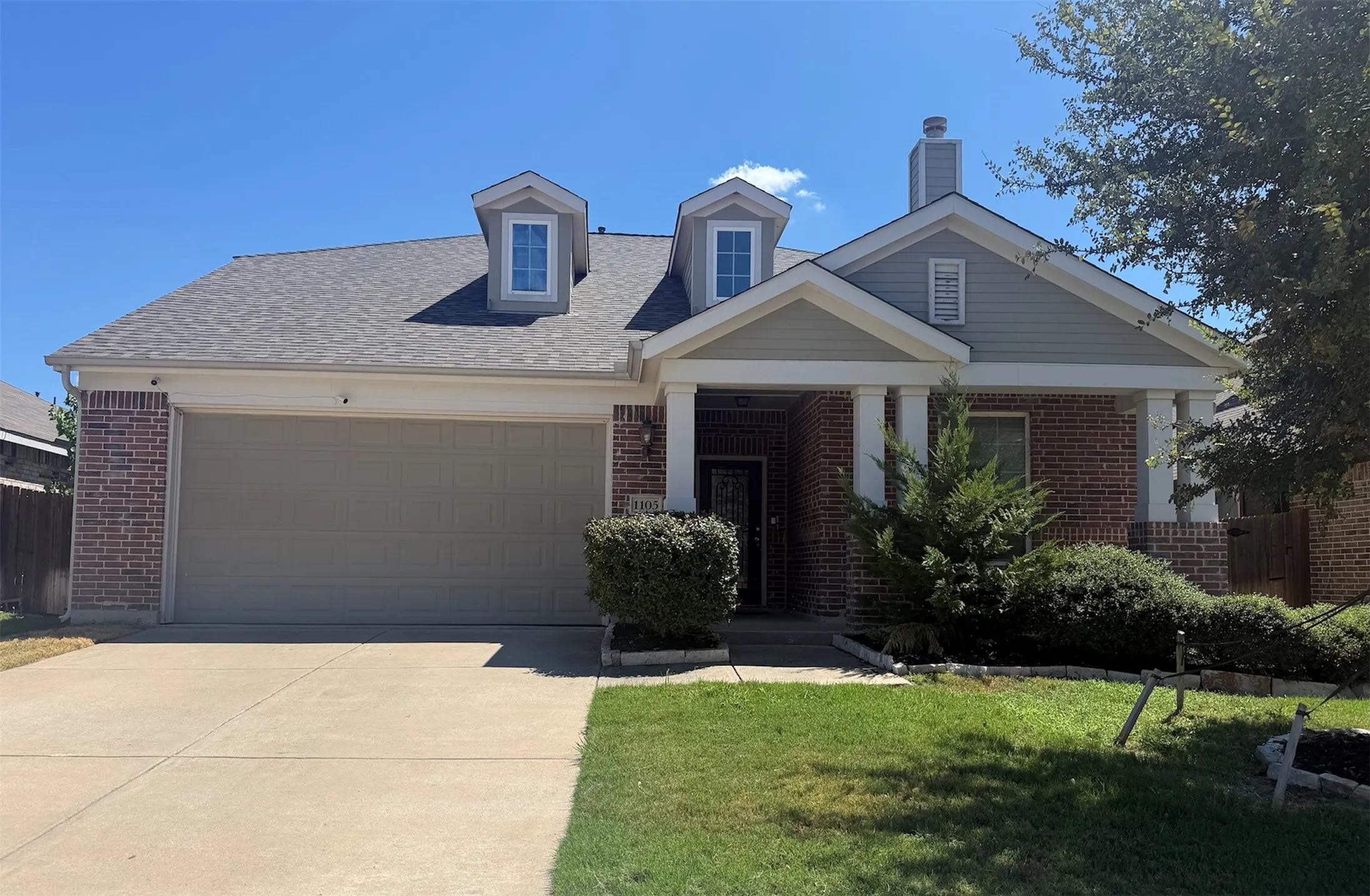 Single Family Residence For Rent in Denton County , 1105 Snowbird Drive, Little Elm, Texas 75068, 4 Bedroom, 3 Bathroom, 2 Garage spaces, 2,511 Sqft, built in 2016, mls#21387058, Real Estate Agent in Little Elm, Homes For Rent in Denton county, Homes For Rent in Little Elm, Realtor in Little Elm Texas, Real Estate Brokerage Independent Realty Texas, Luminita Cordes Realtor