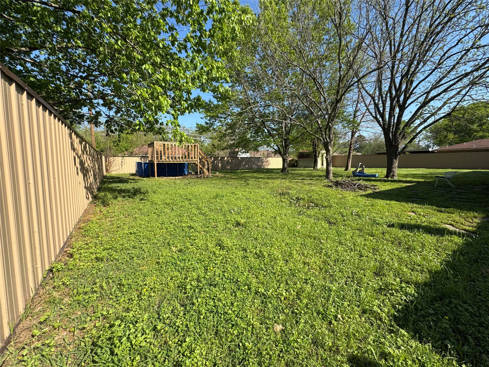 Single Family Residence For Sale in Lamar County , 745 42nd Street SW, Paris, Texas 75460, 3 Bedroom, 2 Bathroom, 2 Garage spaces, 1,568 Sqft, built in 1982, mls#21399303, Real Estate Agent in Paris, Homes For Sale in Lamar county, Homes For Sale in Paris, Realtor in Paris Texas, Real Estate Brokerage Independent Realty Texas, Luminita Cordes Realtor