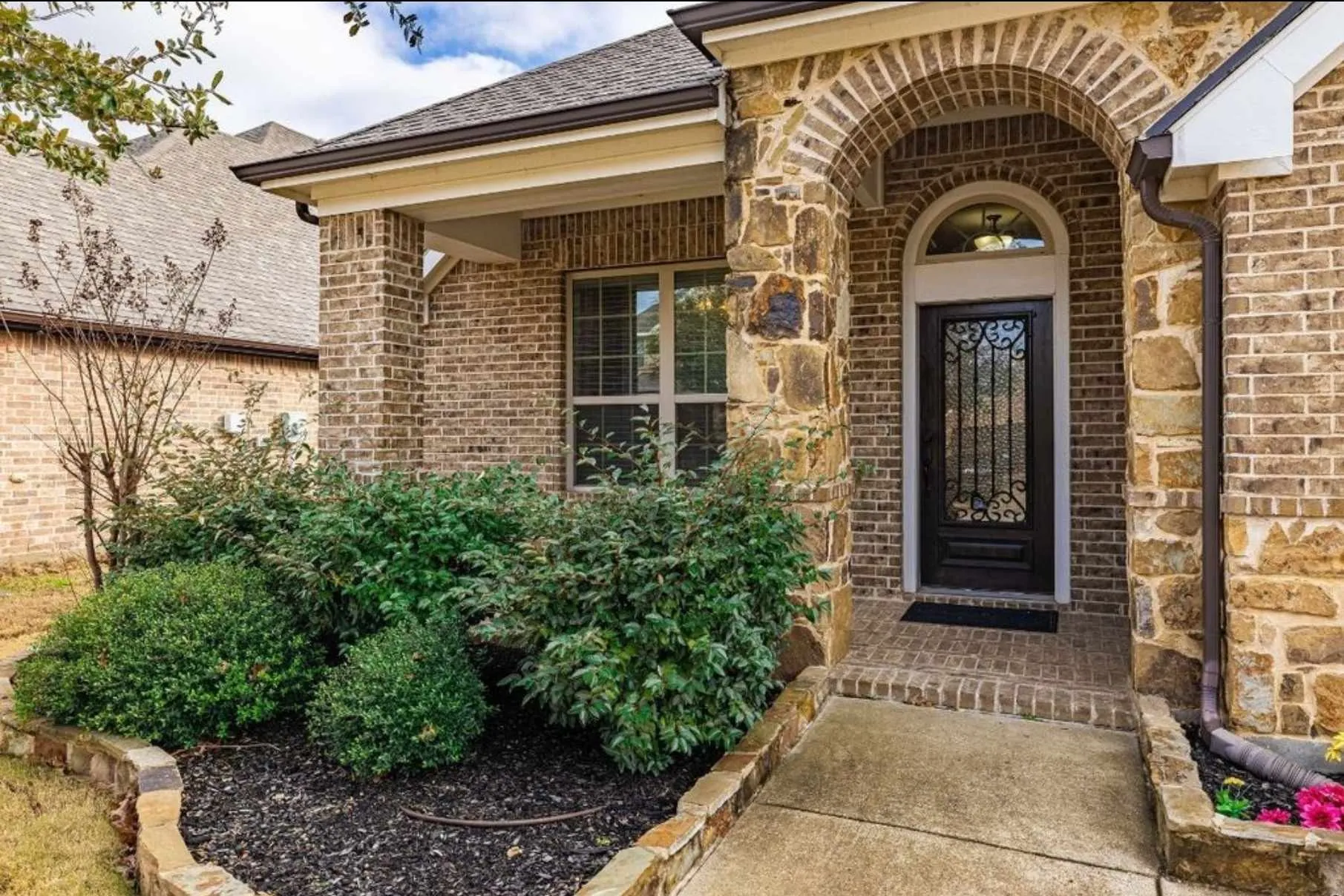 Single Family Residence For Rent in Tarrant County , 8312 Whistling Duck Drive, Fort Worth, Texas 76118, 3 Bedroom, 2 Bathroom, 2 Garage spaces, 2,105 Sqft, built in 2013, mls#21399437, Real Estate Agent in Fort Worth, Homes For Rent in Tarrant county, Homes For Rent in Fort Worth, Realtor in Fort Worth Texas, Real Estate Brokerage Independent Realty Texas, Luminita Cordes Realtor