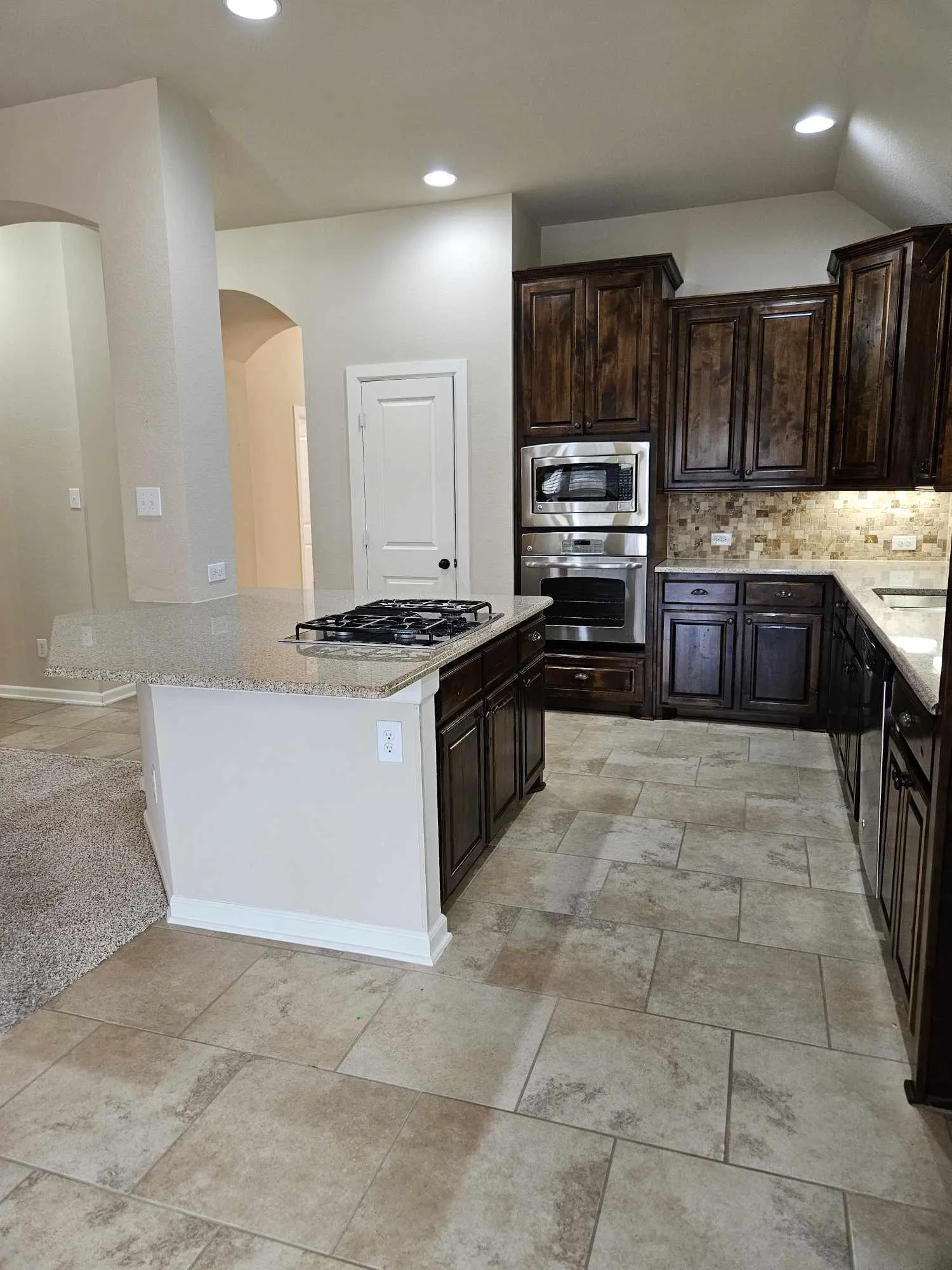 Single Family Residence For Rent in Tarrant County , 8312 Whistling Duck Drive, Fort Worth, Texas 76118, 3 Bedroom, 2 Bathroom, 2 Garage spaces, 2,105 Sqft, built in 2013, mls#21399437, Real Estate Agent in Fort Worth, Homes For Rent in Tarrant county, Homes For Rent in Fort Worth, Realtor in Fort Worth Texas, Real Estate Brokerage Independent Realty Texas, Luminita Cordes Realtor