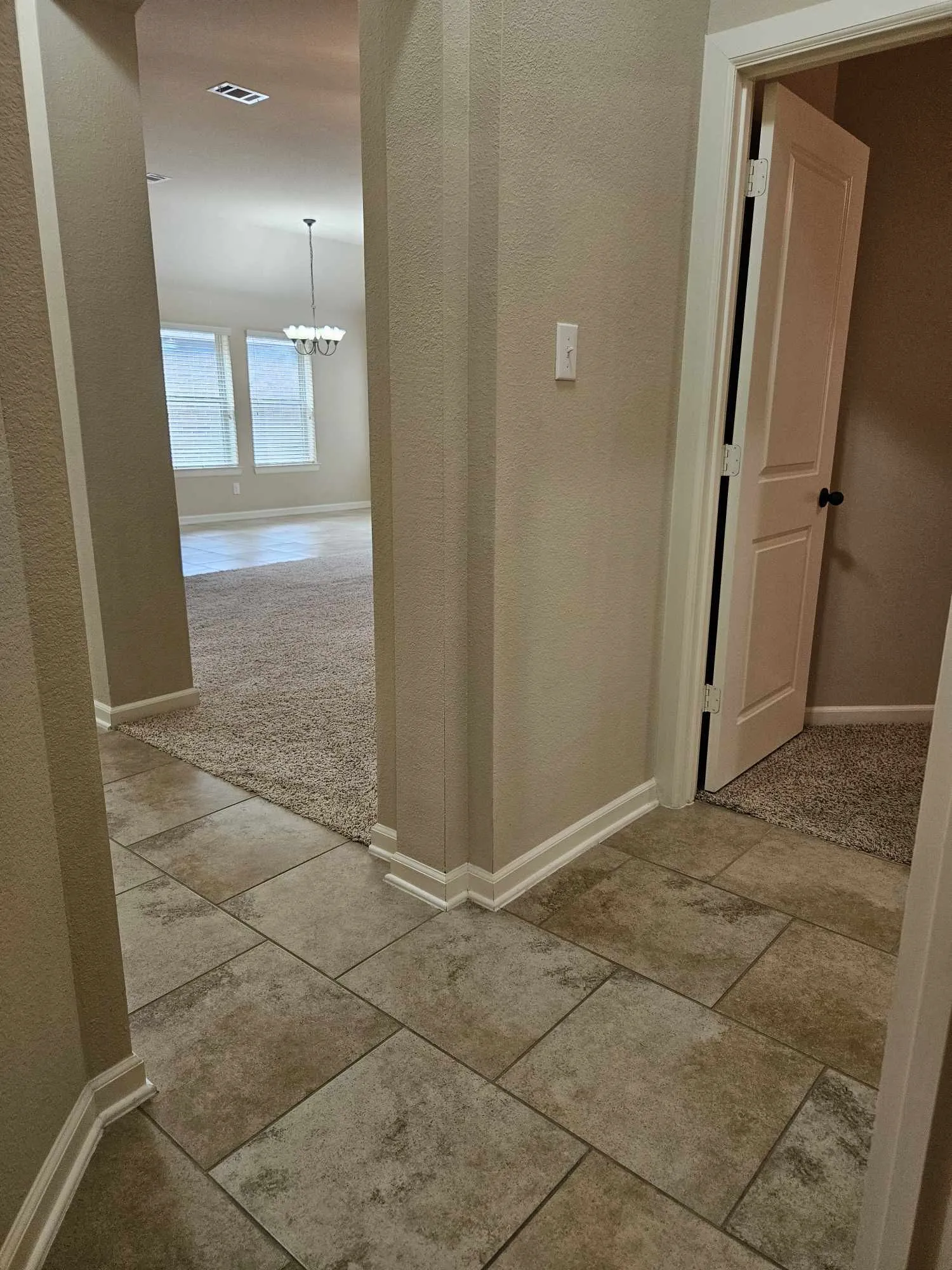 Single Family Residence For Rent in Tarrant County , 8312 Whistling Duck Drive, Fort Worth, Texas 76118, 3 Bedroom, 2 Bathroom, 2 Garage spaces, 2,105 Sqft, built in 2013, mls#21399437, Real Estate Agent in Fort Worth, Homes For Rent in Tarrant county, Homes For Rent in Fort Worth, Realtor in Fort Worth Texas, Real Estate Brokerage Independent Realty Texas, Luminita Cordes Realtor
