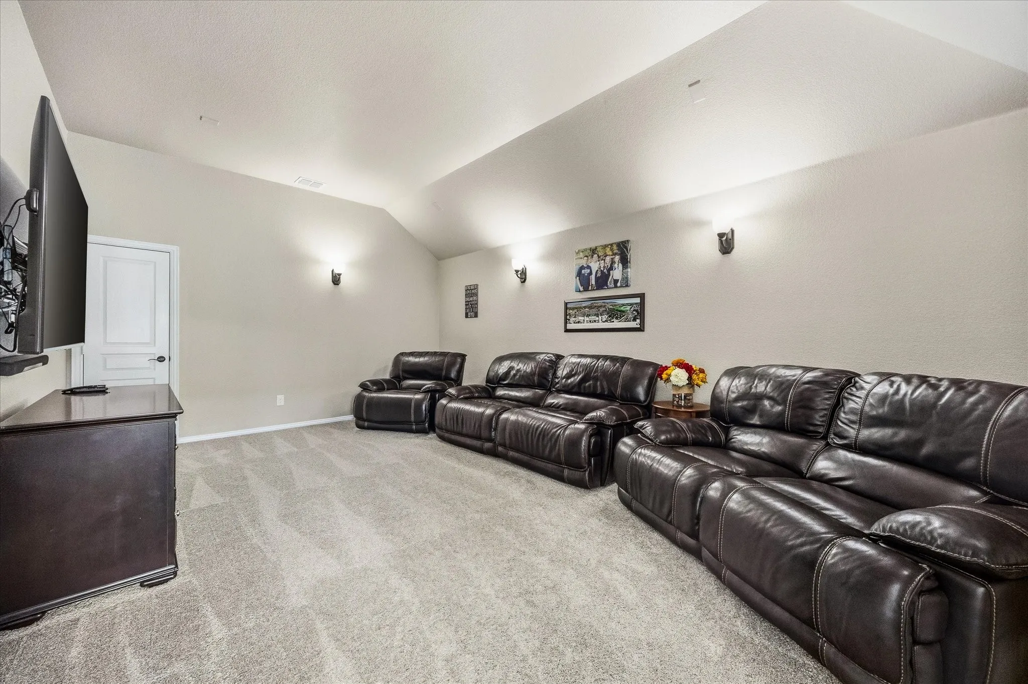 Single Family Residence For Sale in Rockwall County , 2445 San Marcos Drive, Royse City, Texas 75189, 4 Bedroom, 4 Bathroom, 3 Garage spaces, 3,796 Sqft, built in 2019, mls#21399478, Real Estate Agent in Royse City, Homes For Sale in Rockwall county, Homes For Sale in Royse City, Realtor in Royse City Texas, Real Estate Brokerage Independent Realty Texas, Luminita Cordes Realtor