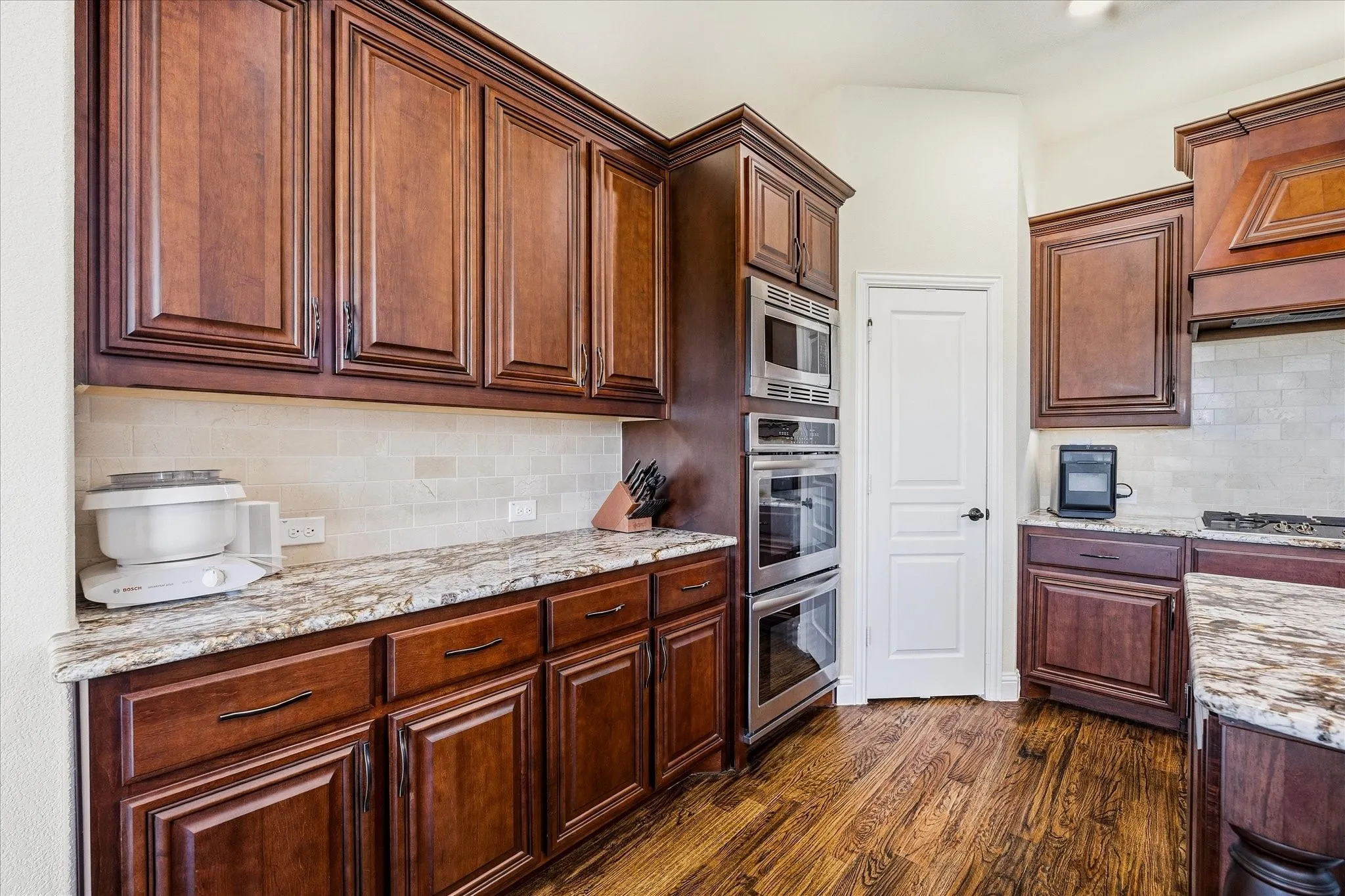 Single Family Residence For Sale in Rockwall County , 2445 San Marcos Drive, Royse City, Texas 75189, 4 Bedroom, 4 Bathroom, 3 Garage spaces, 3,796 Sqft, built in 2019, mls#21399478, Real Estate Agent in Royse City, Homes For Sale in Rockwall county, Homes For Sale in Royse City, Realtor in Royse City Texas, Real Estate Brokerage Independent Realty Texas, Luminita Cordes Realtor