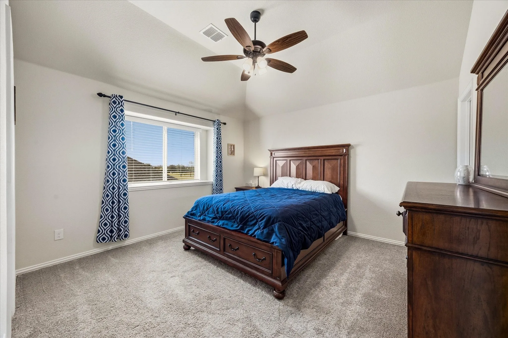 Single Family Residence For Sale in Rockwall County , 2445 San Marcos Drive, Royse City, Texas 75189, 4 Bedroom, 4 Bathroom, 3 Garage spaces, 3,796 Sqft, built in 2019, mls#21399478, Real Estate Agent in Royse City, Homes For Sale in Rockwall county, Homes For Sale in Royse City, Realtor in Royse City Texas, Real Estate Brokerage Independent Realty Texas, Luminita Cordes Realtor